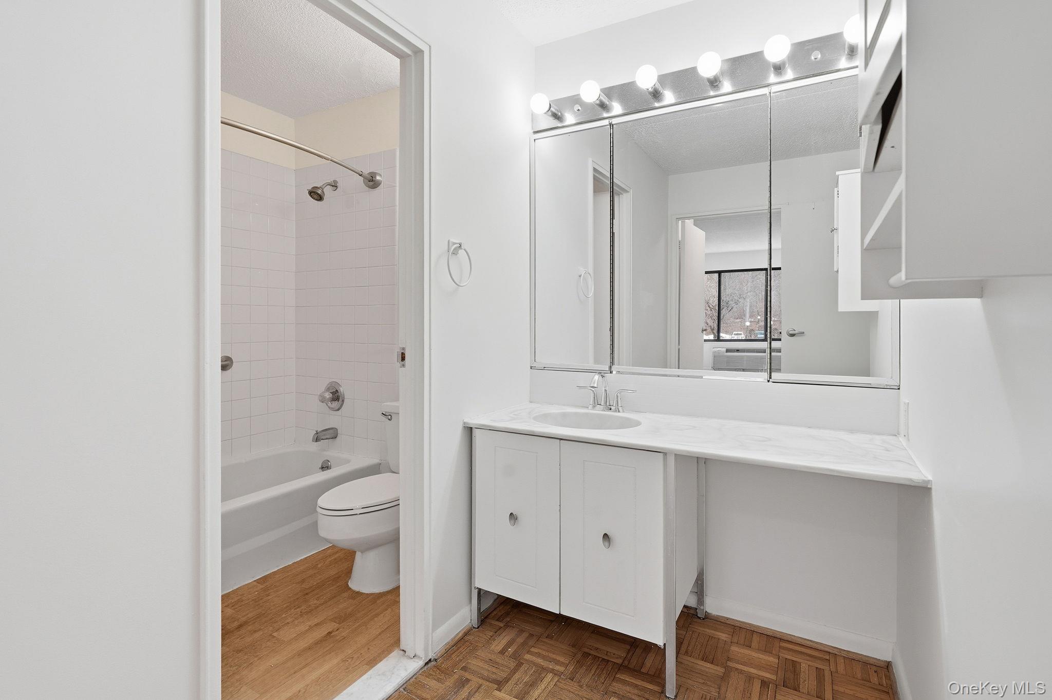 400 High Point Drive # 408, Hartsdale, NY 10530