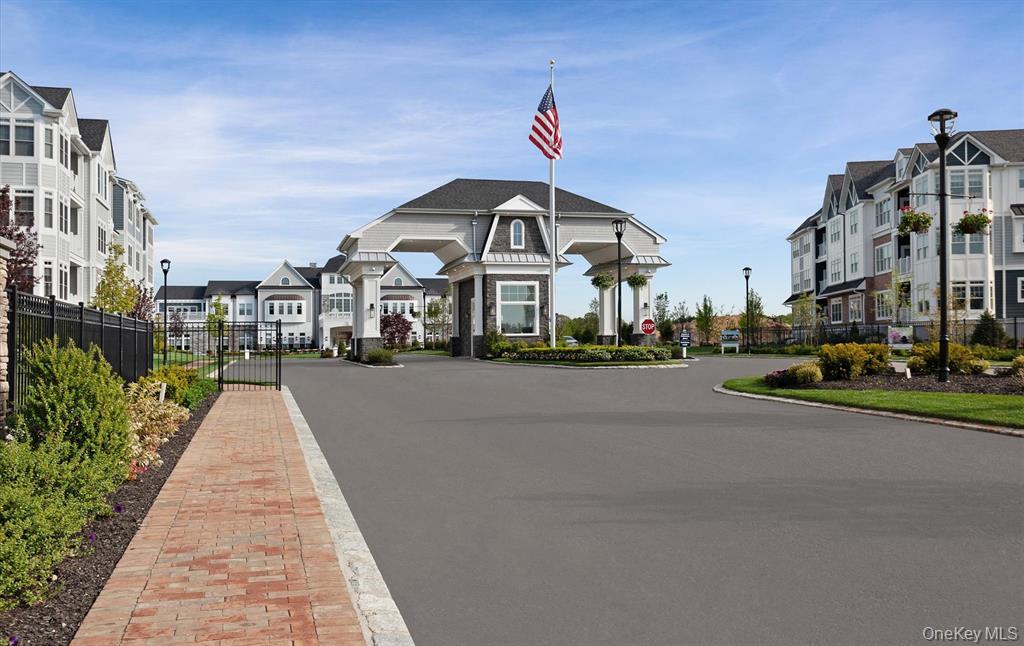 21105 Aspenwood Drive, Plainview, NY 11803