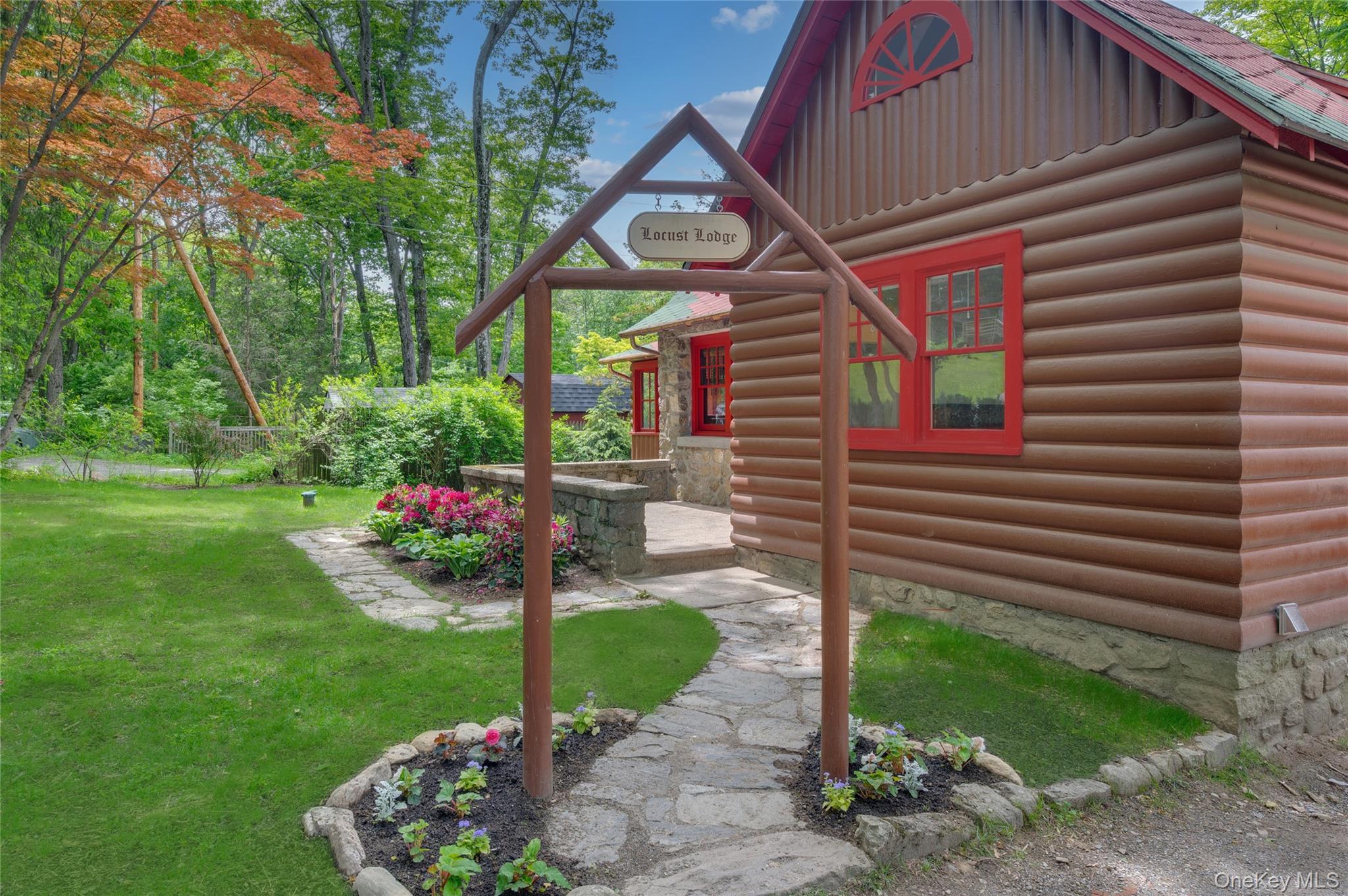 16 Locust Drive, Cold Spring, NY 10516