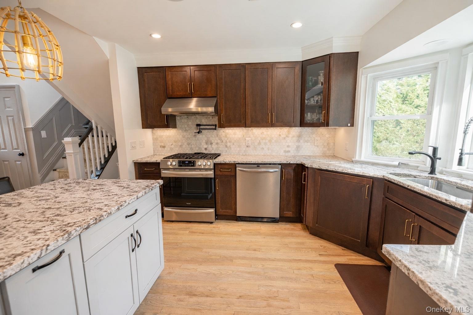 159 East Drive, Massapequa, NY 11758