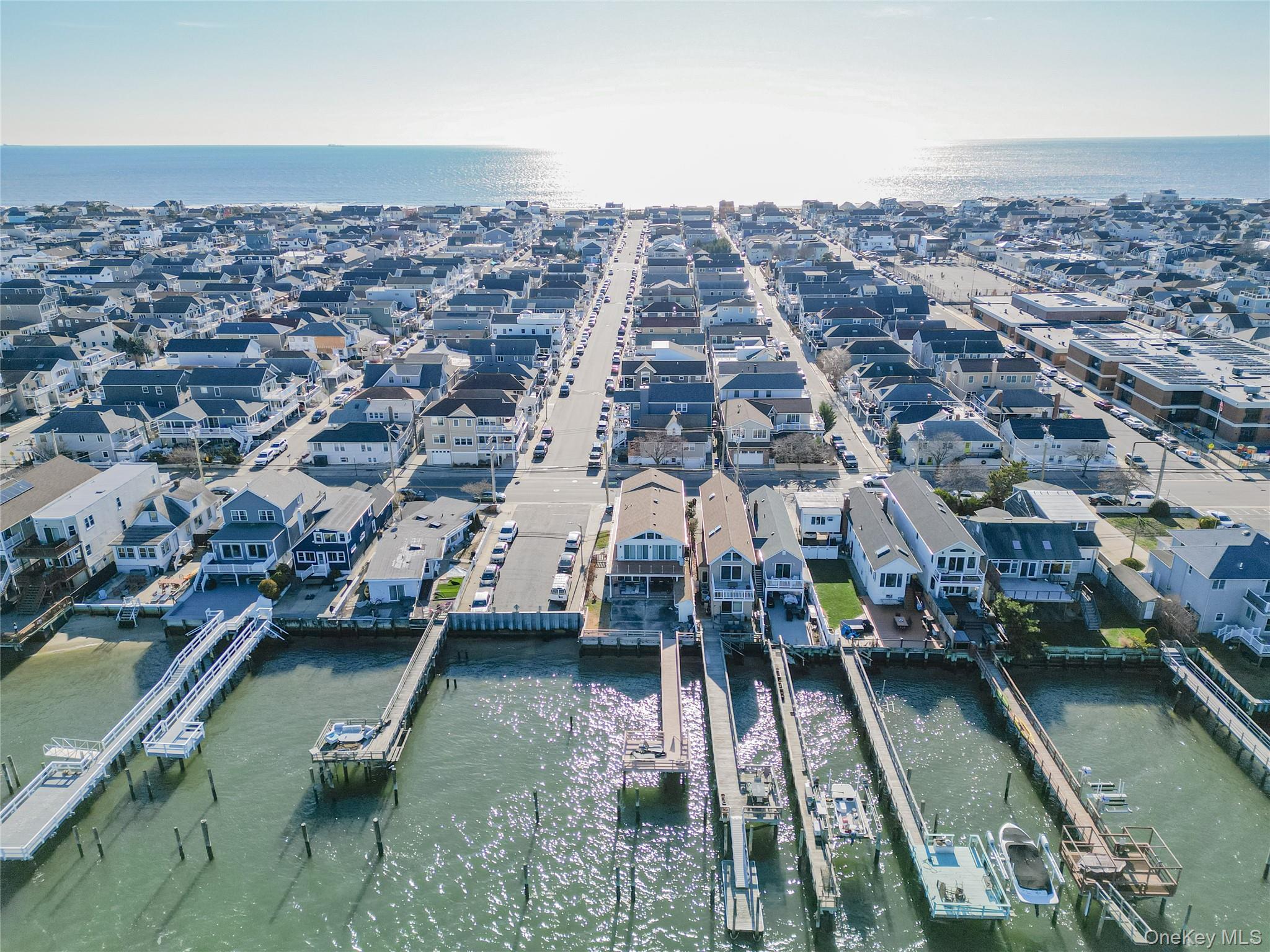 991 W Park Avenue, Long Beach, NY 11561