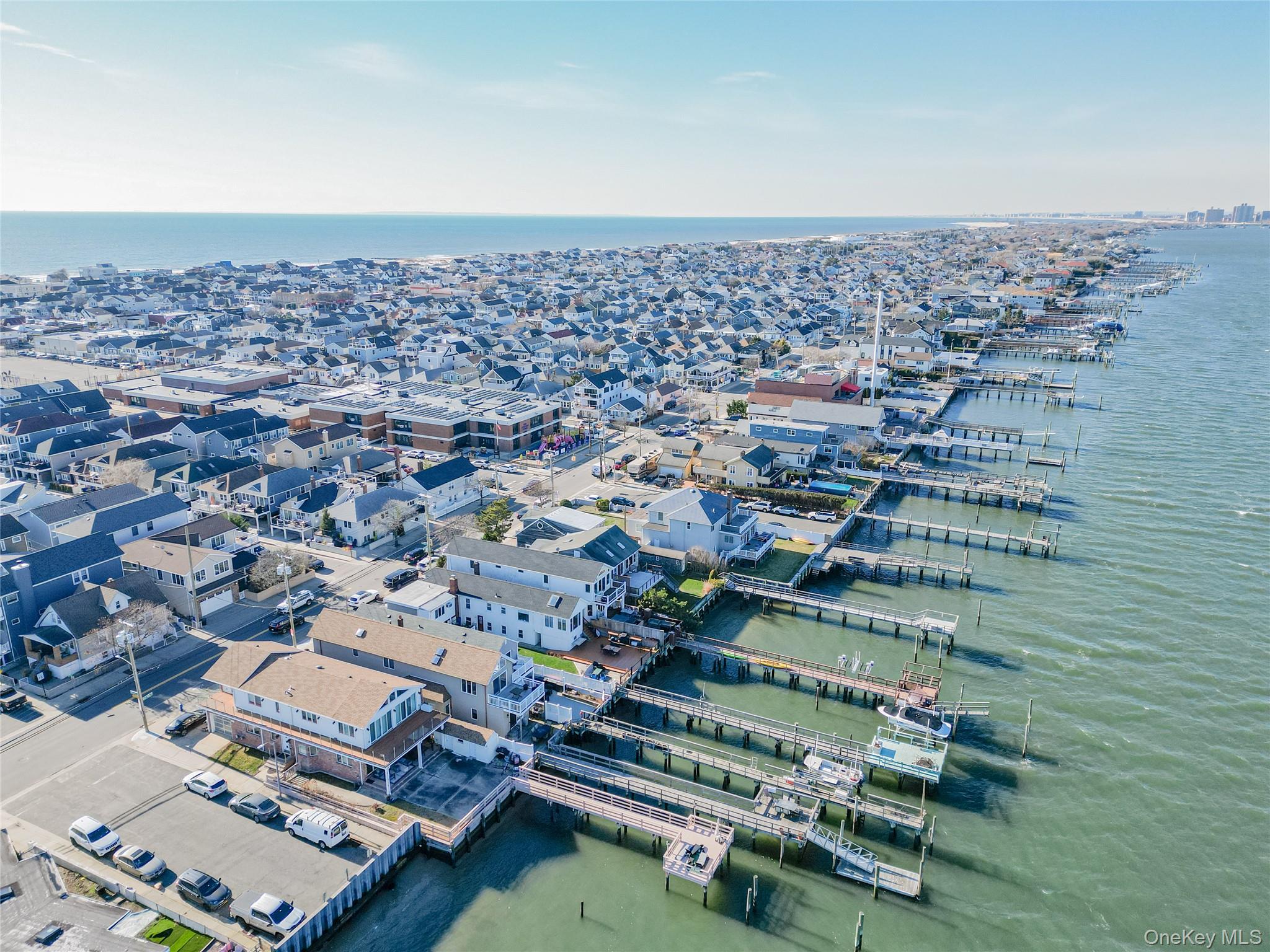 991 W Park Avenue, Long Beach, NY 11561