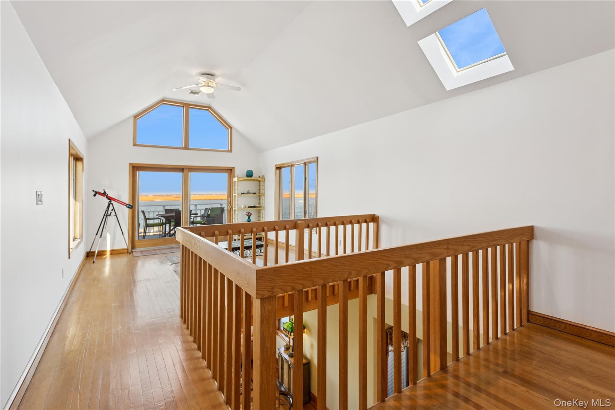 991 W Park Avenue, Long Beach, NY 11561