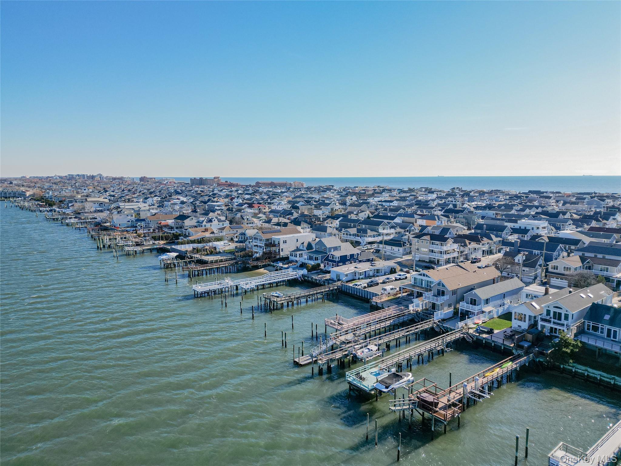 991 W Park Avenue, Long Beach, NY 11561