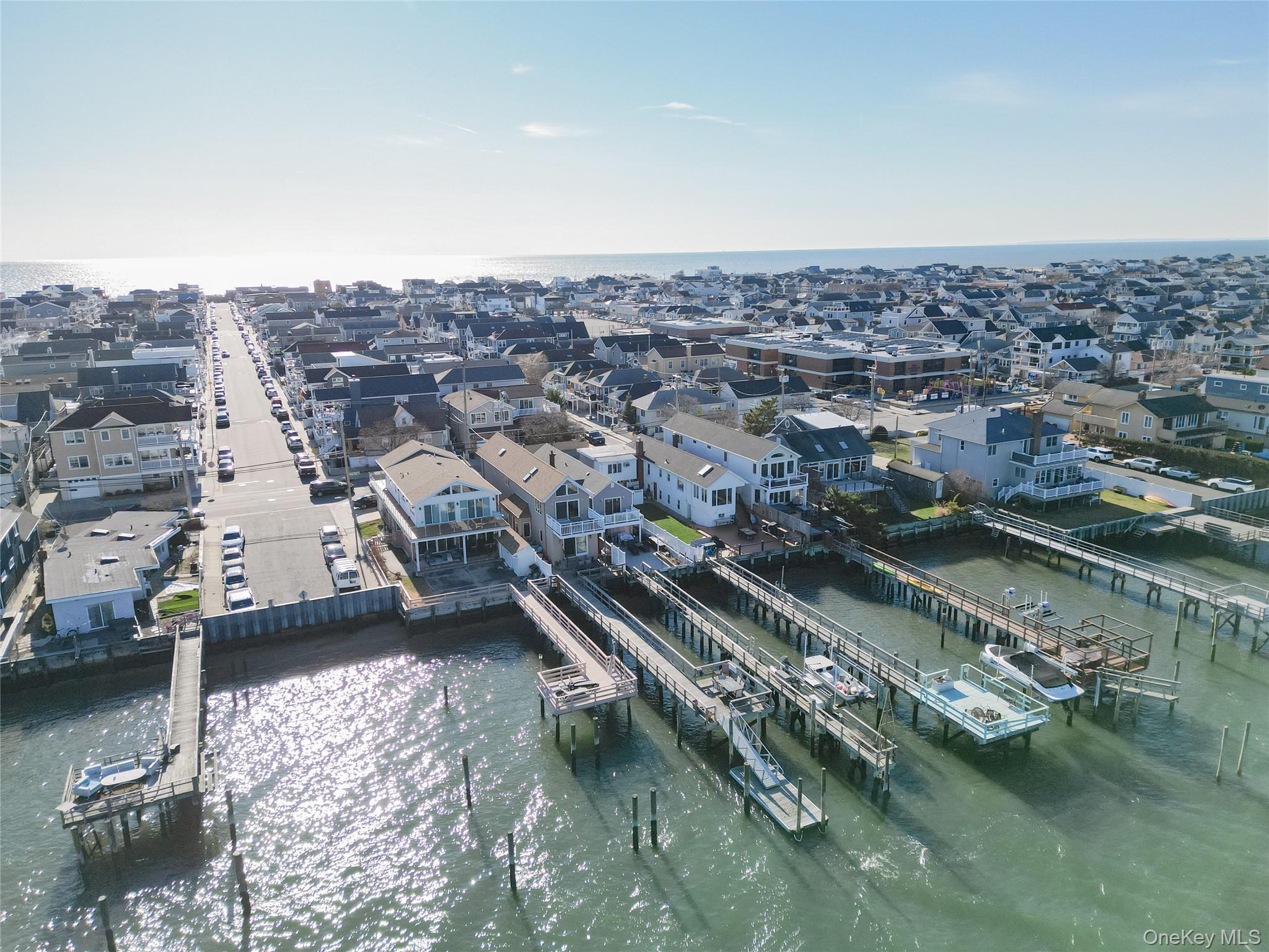 991 W Park Avenue, Long Beach, NY 11561