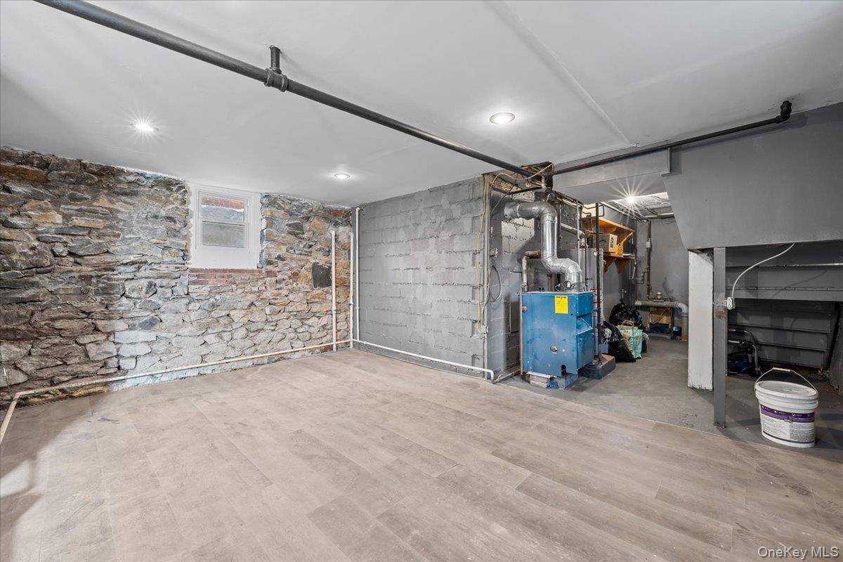 128 Kimball Terrace, Yonkers, NY 10704