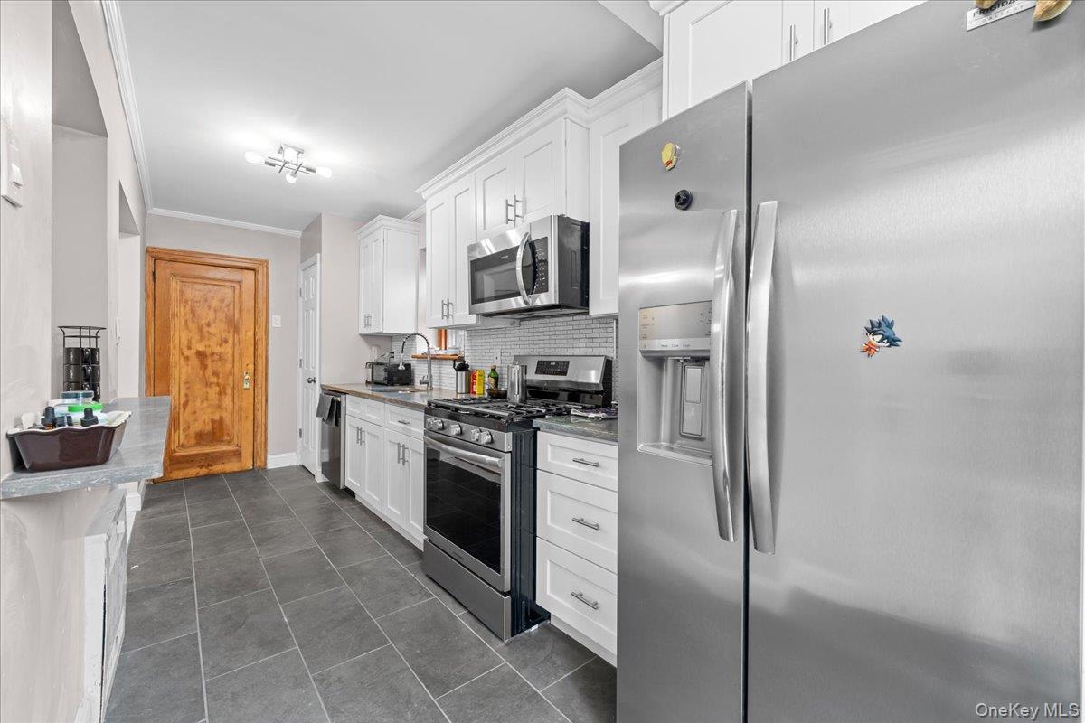 128 Kimball Terrace, Yonkers, NY 10704