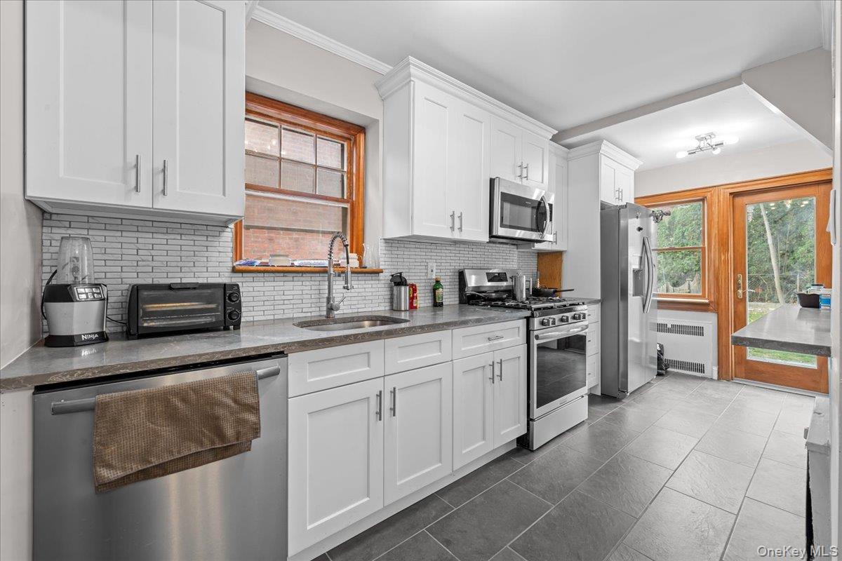 128 Kimball Terrace, Yonkers, NY 10704