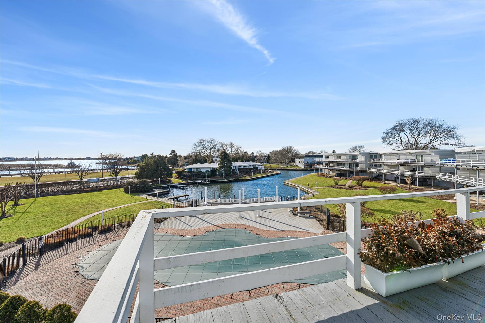 35 Library Avenue # 3L, Westhampton Beach, NY 11978