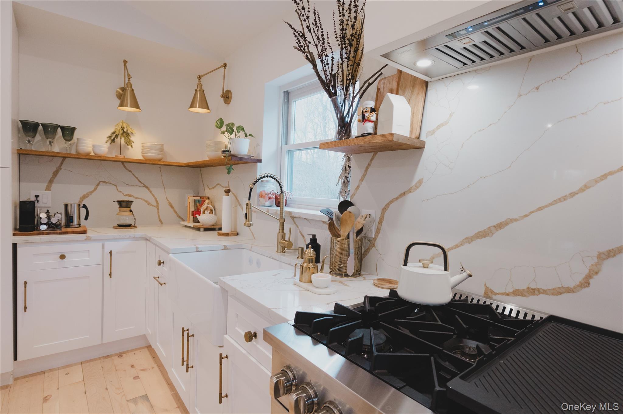 281 Falls Road, Hudson, NY 12534