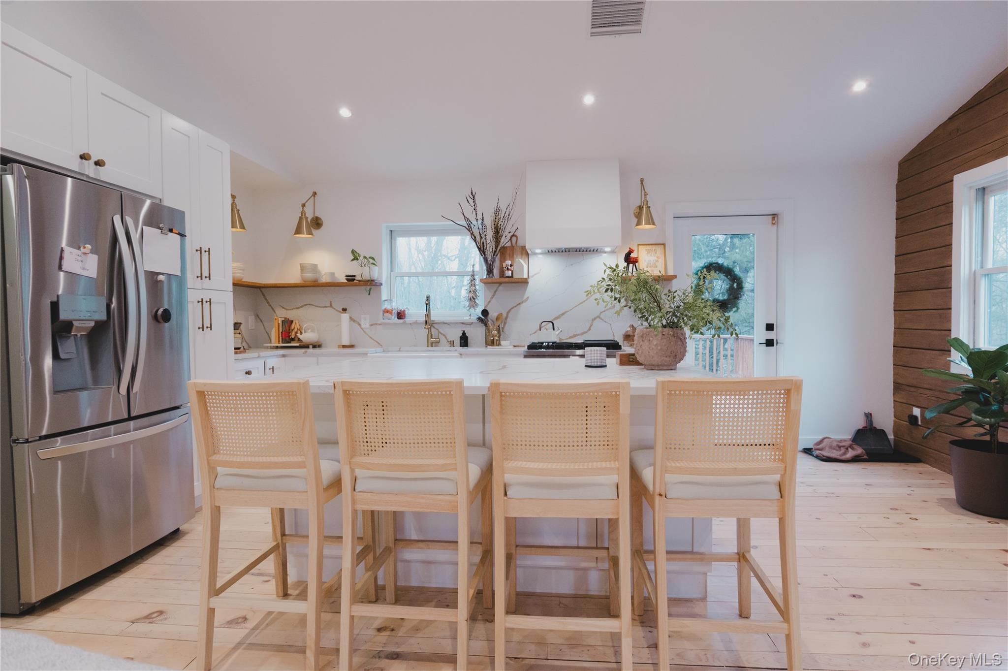 281 Falls Road, Hudson, NY 12534