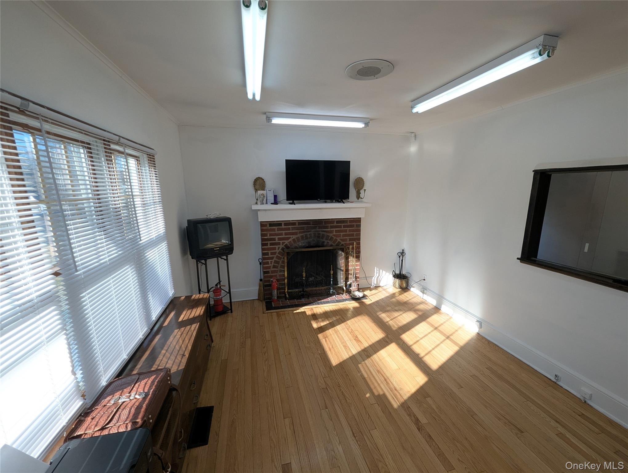 153 W Main Street, Kings Park, NY 11754