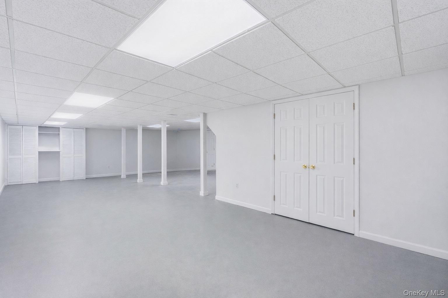 39 Foreston Circle, Manorville, NY 11949