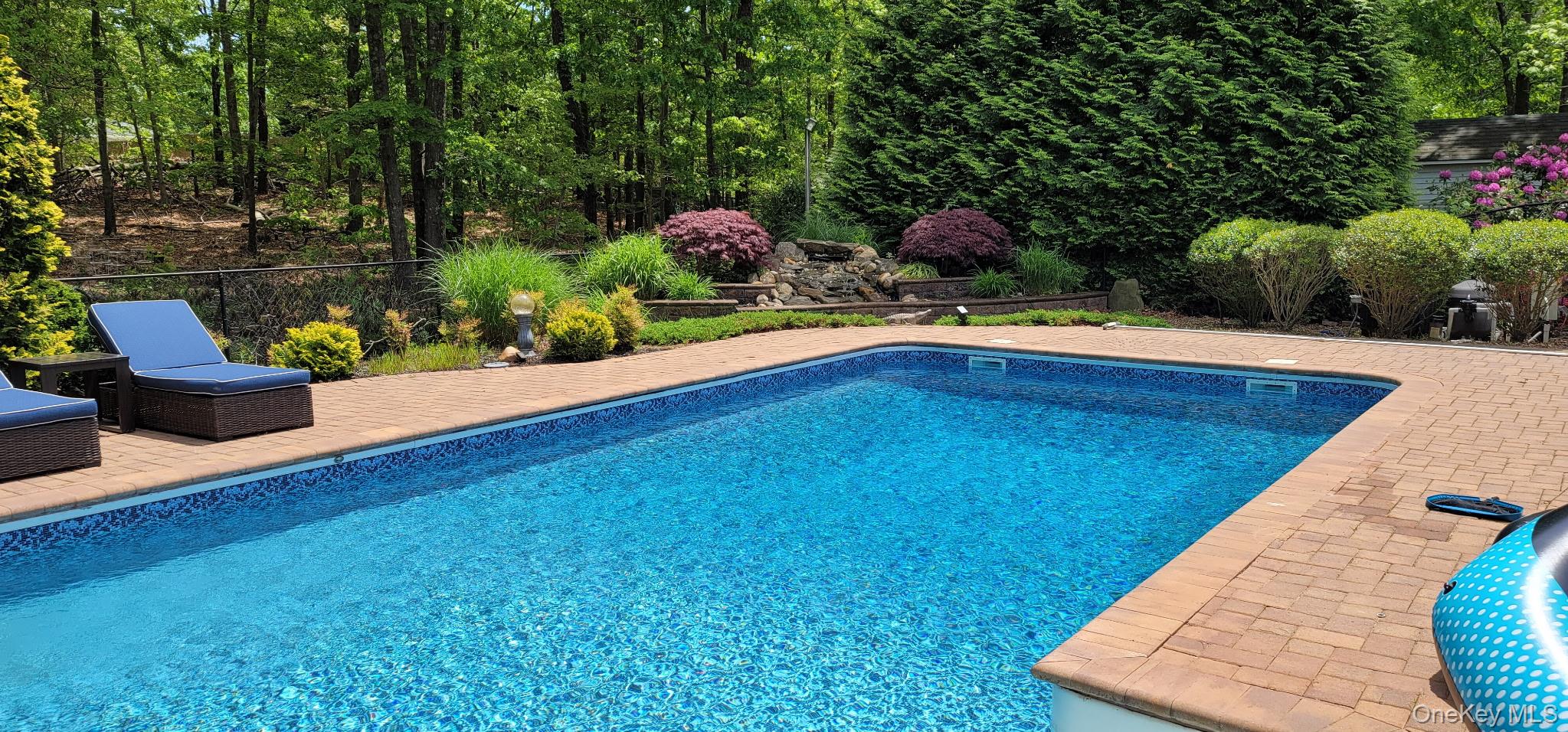 39 Foreston Circle, Manorville, NY 11949