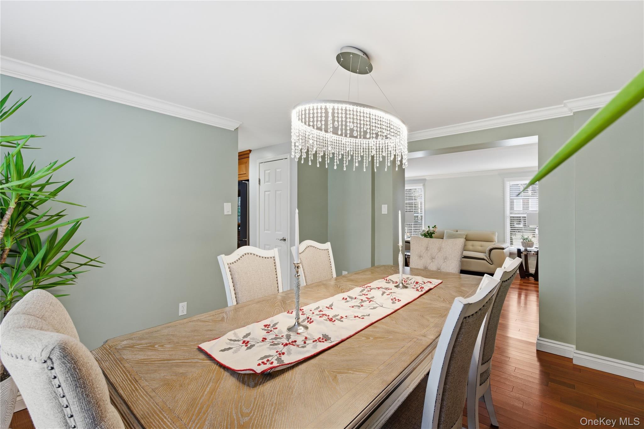 39 Foreston Circle, Manorville, NY 11949