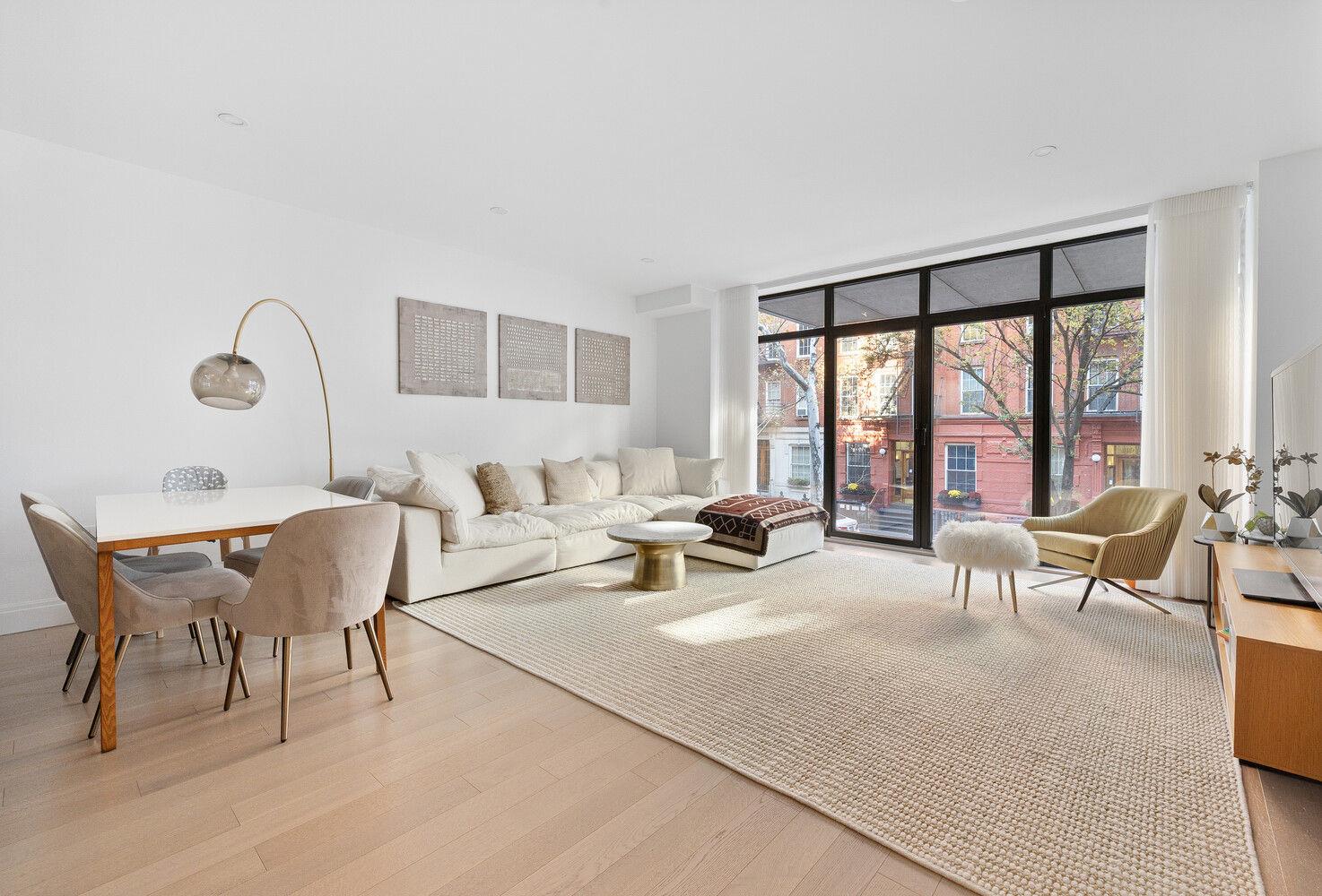 318 E 81ST Street # 2, New York (Manhattan), NY 10028