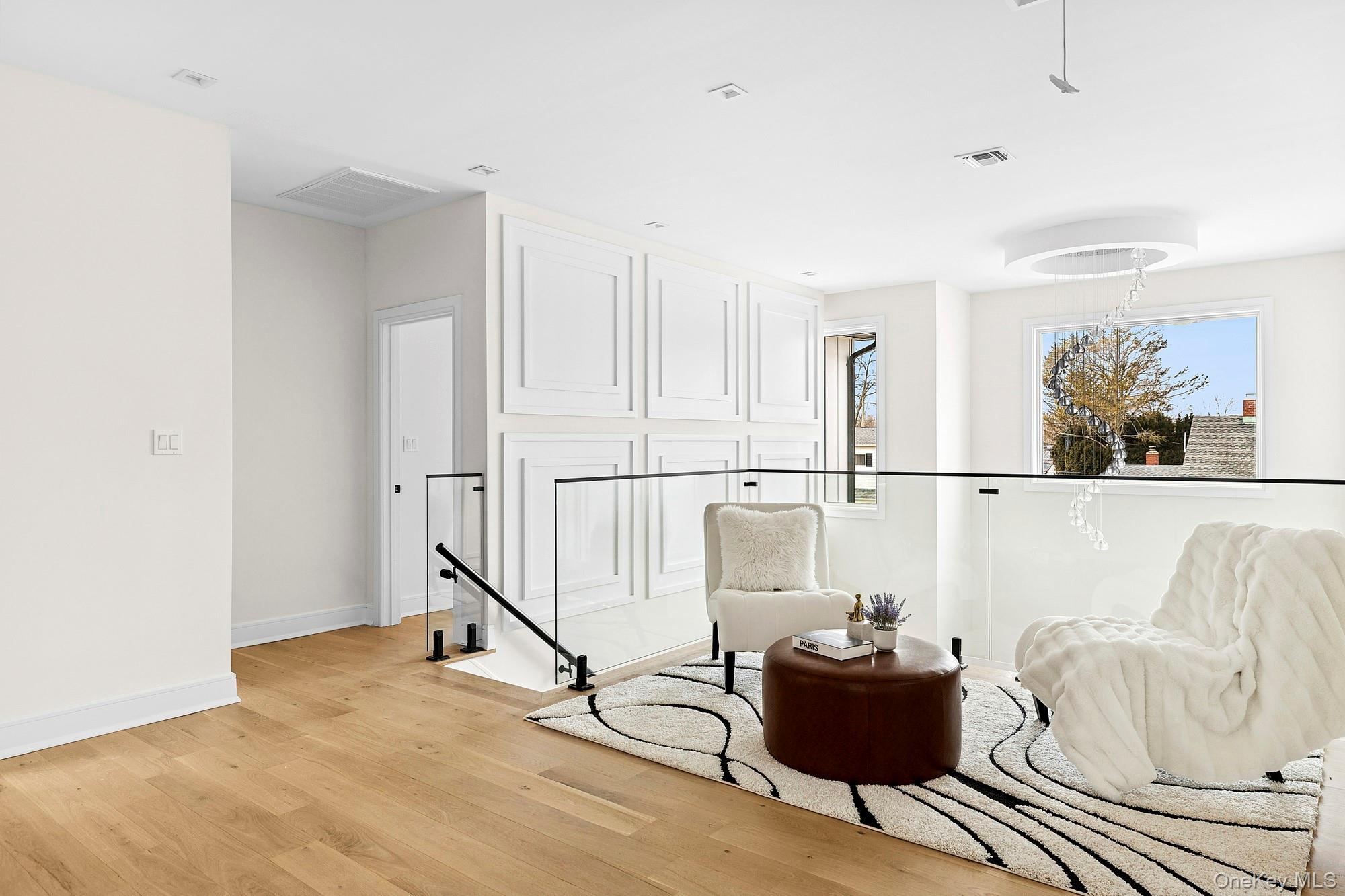 39 Forest Lane, Westbury, NY 11590