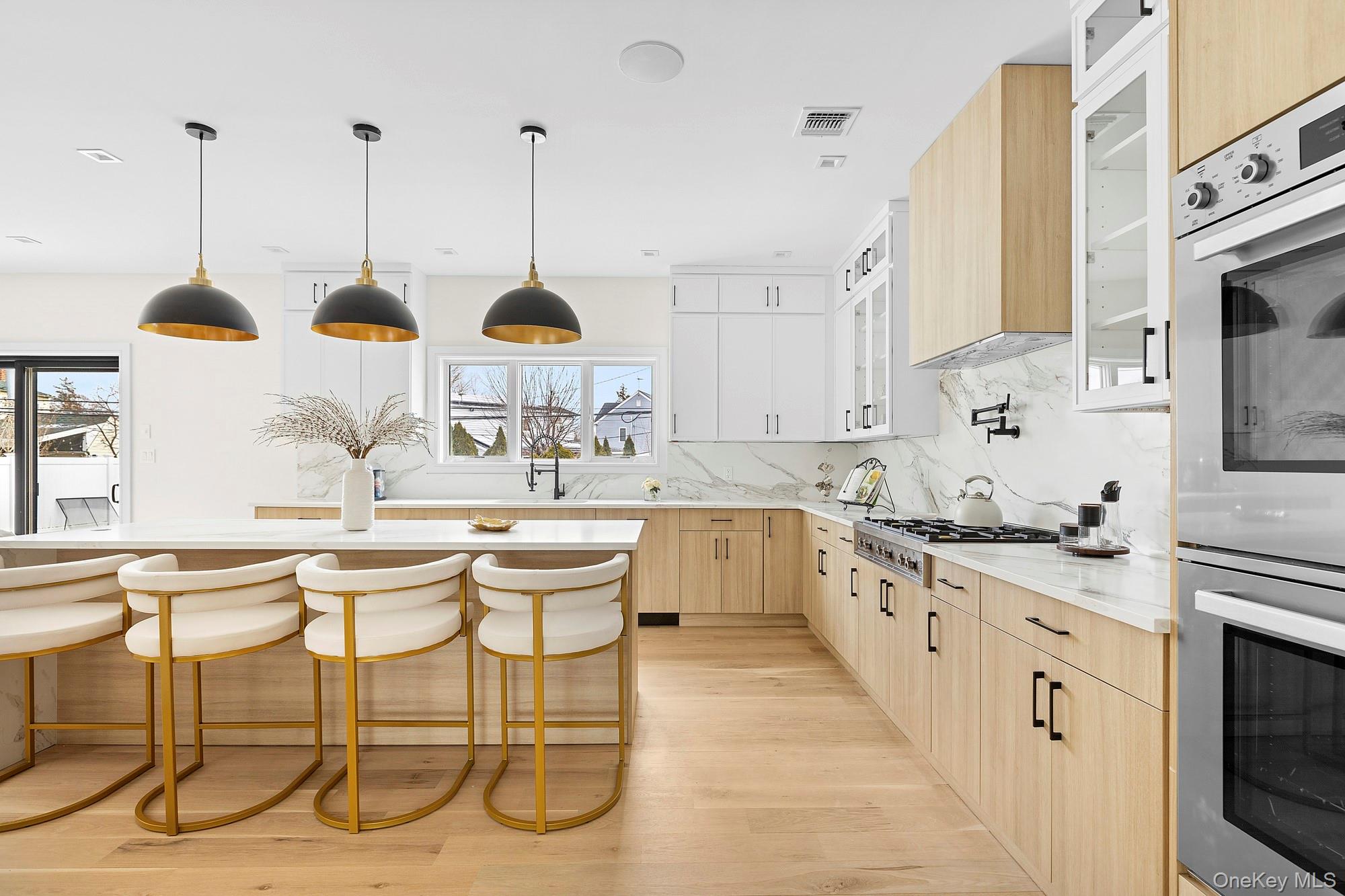 39 Forest Lane, Westbury, NY 11590