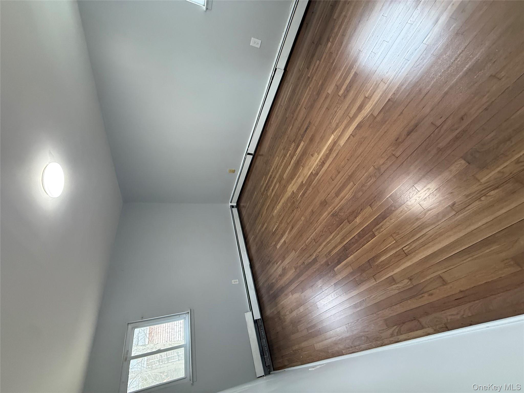 28 Weir, Hempstead, NY 11550