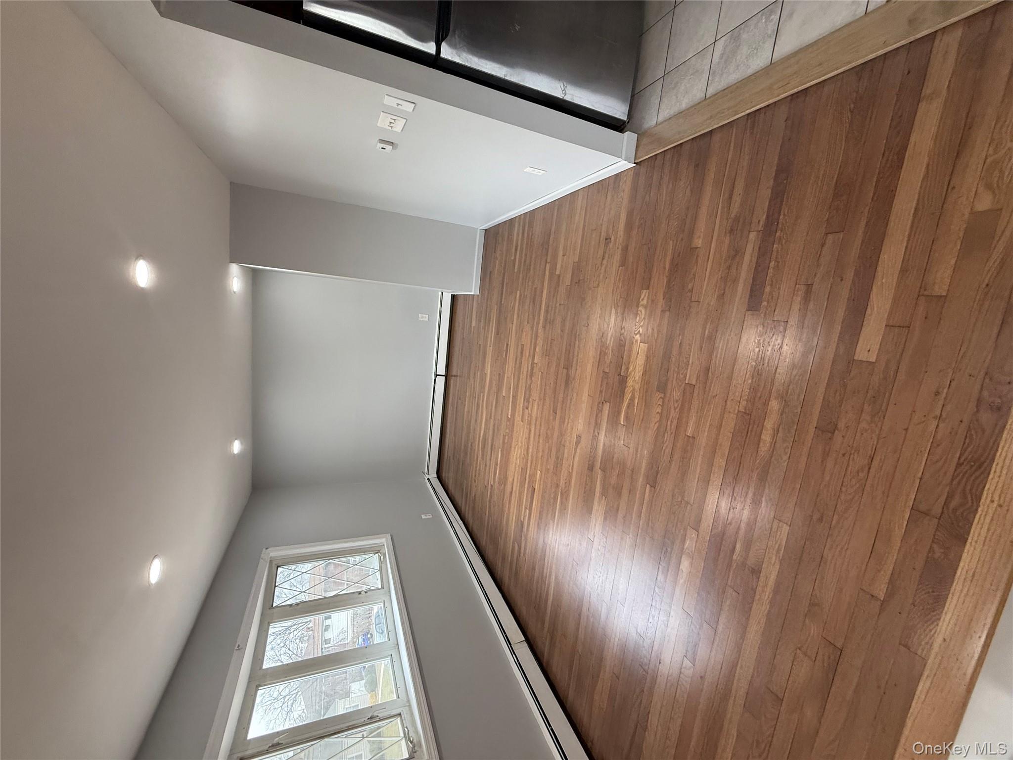 28 Weir, Hempstead, NY 11550