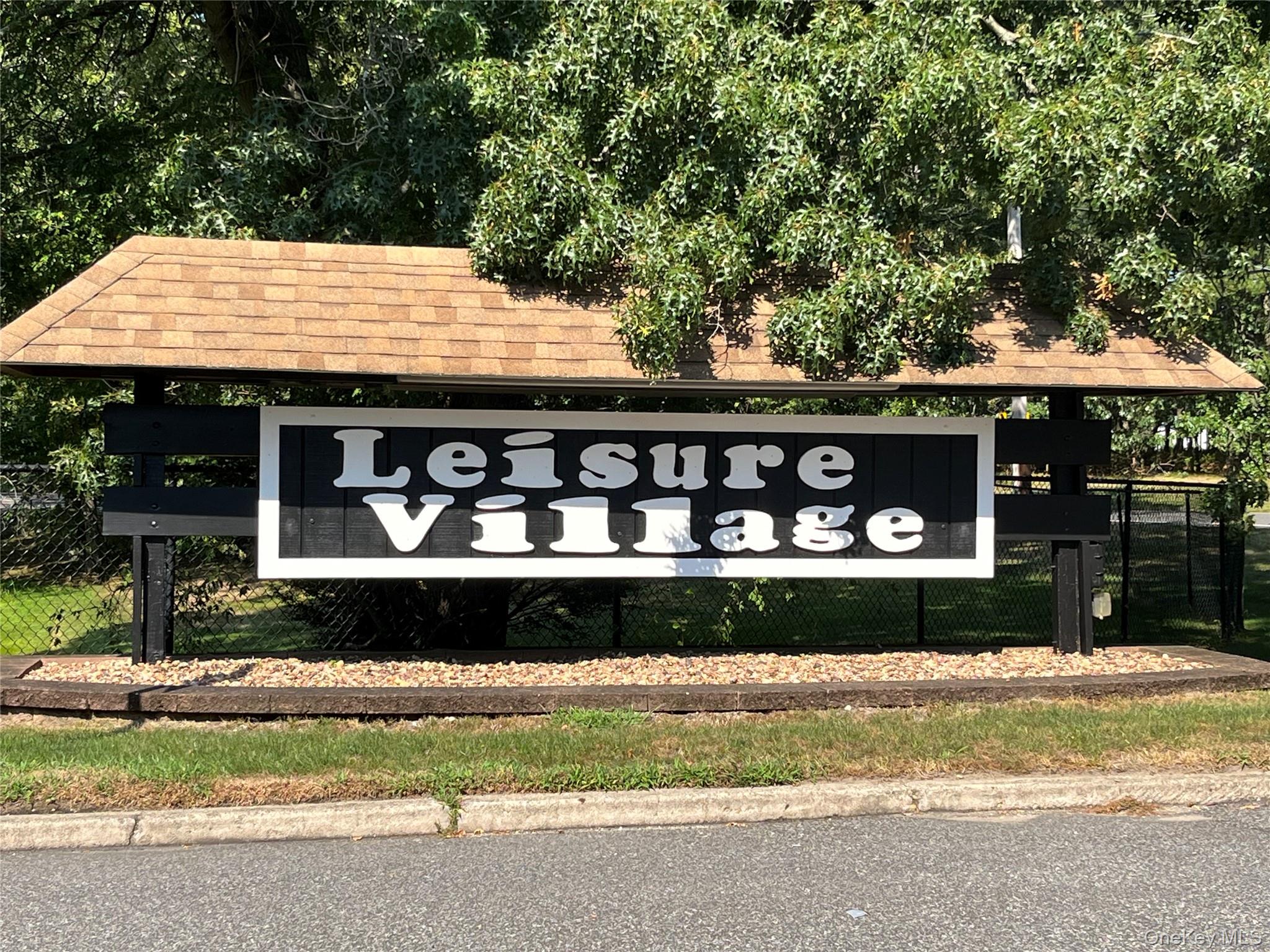 373 Woodbridge Drive # B, Ridge, NY 11961