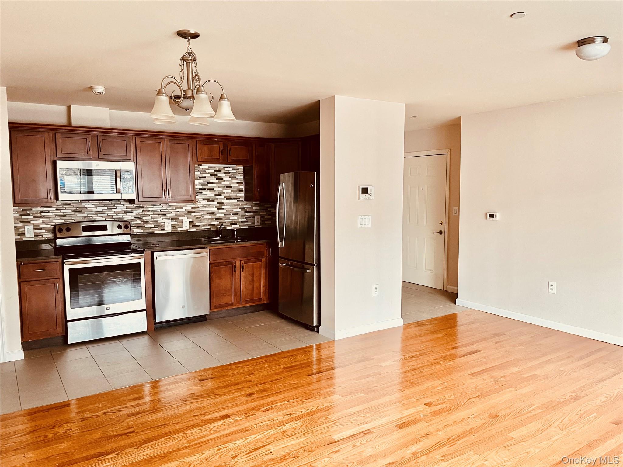 160 Chatterton Avenue # 1A, White Plains, NY 10606