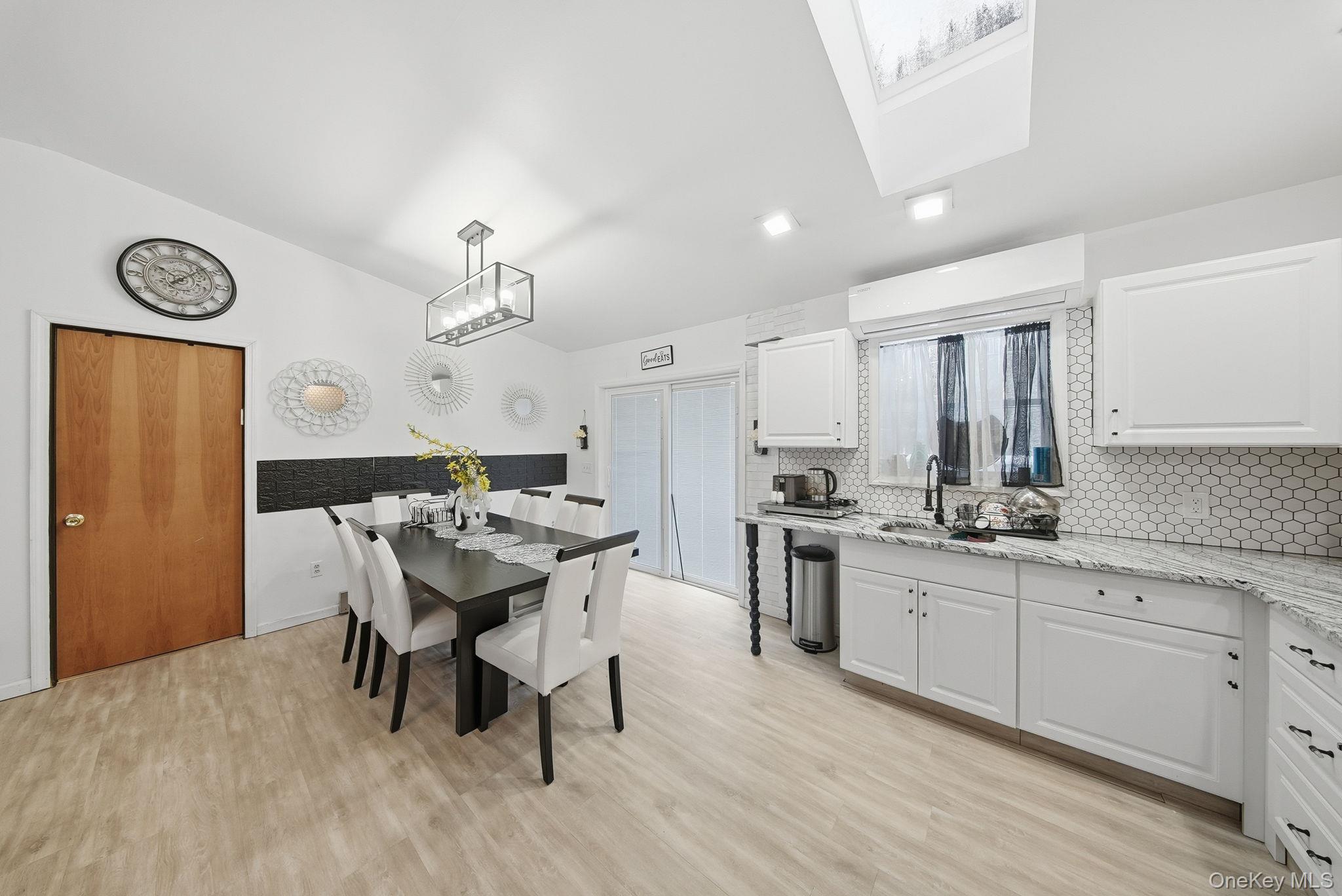 4 Ray Lane, Loch Sheldrake, NY 12733