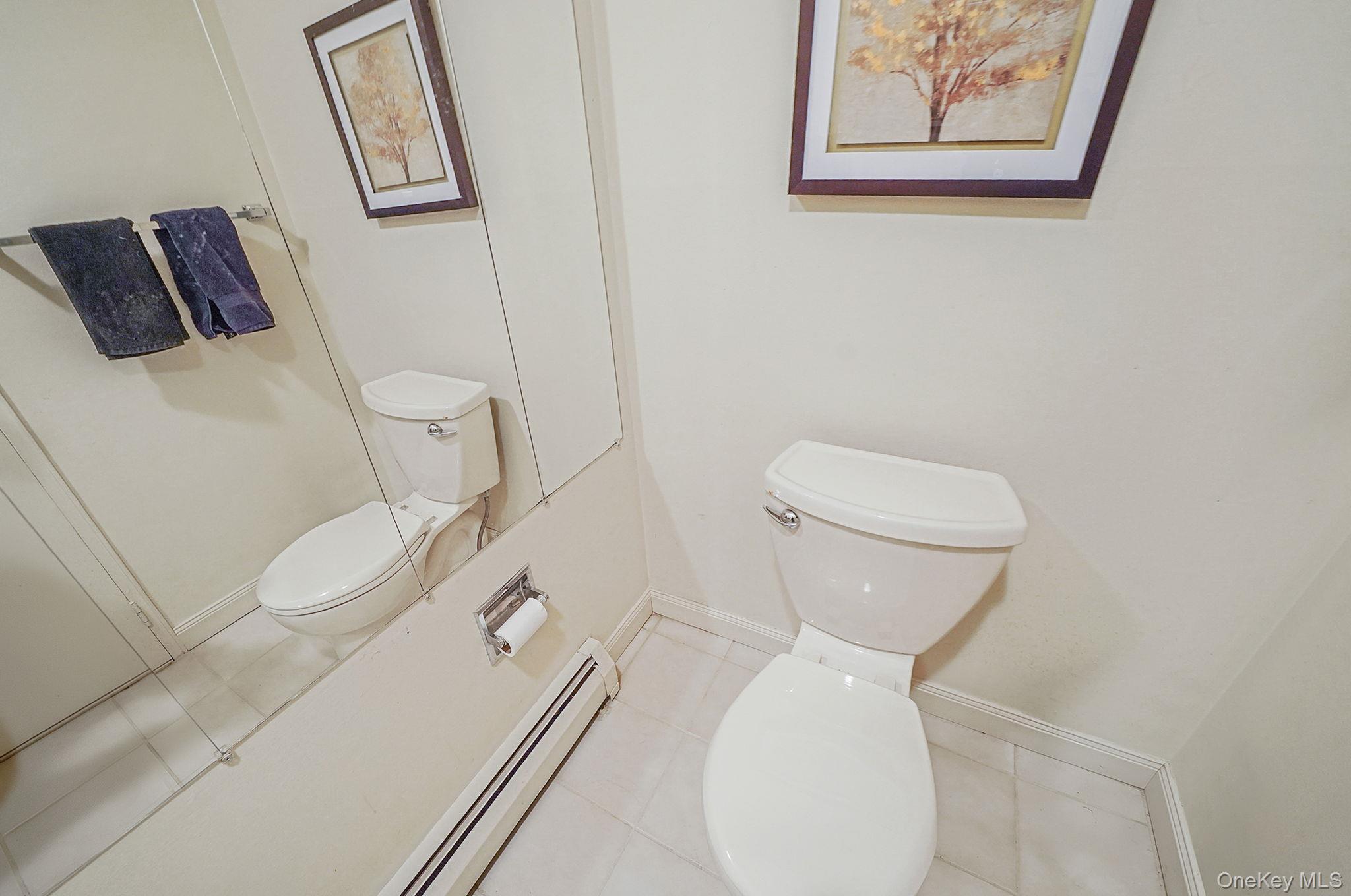 8 Linden Street, Selden, NY 11784