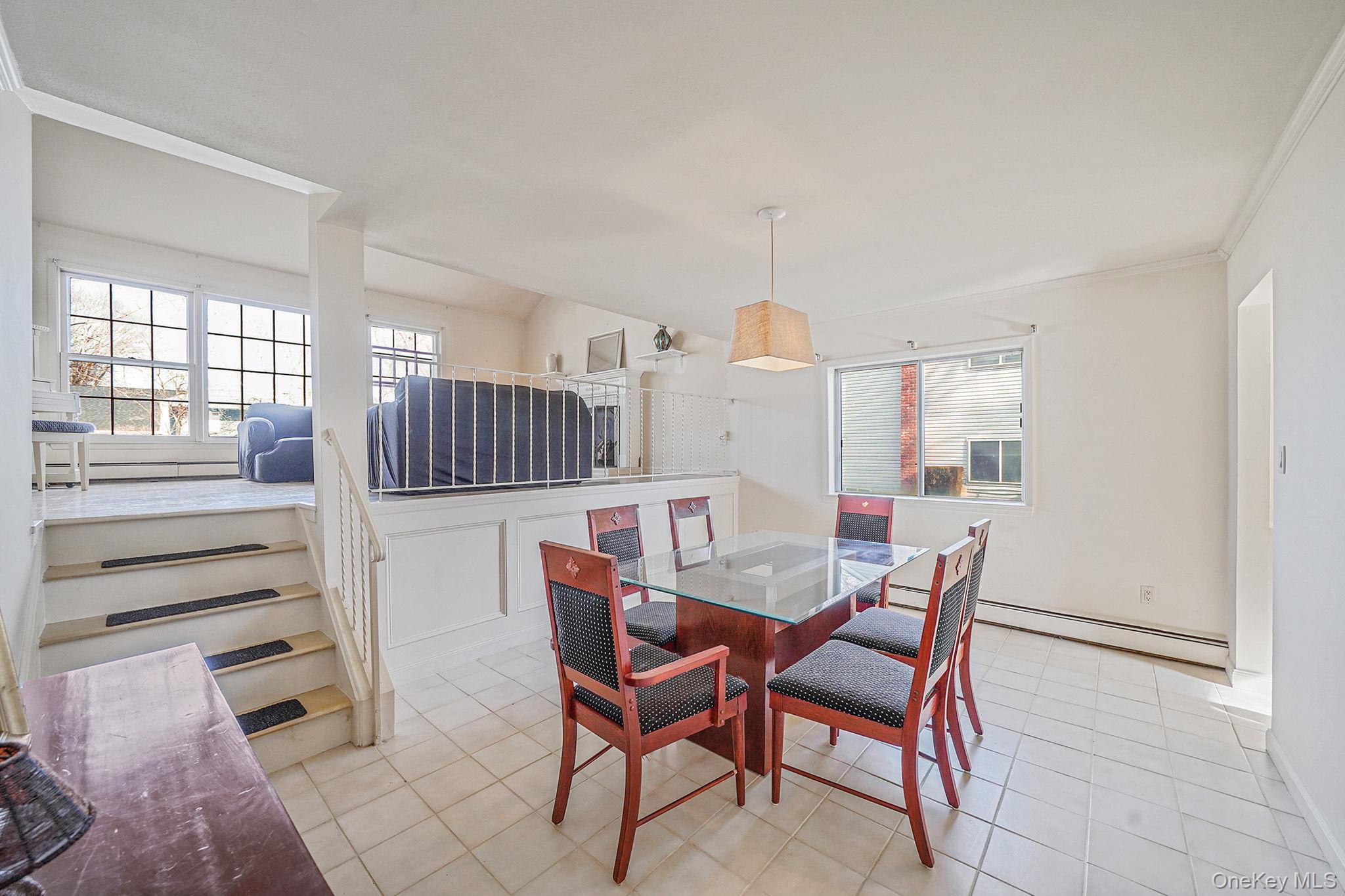 8 Linden Street, Selden, NY 11784