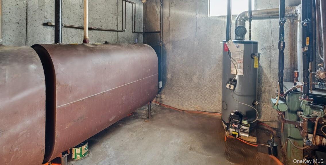 22 Garden Place, Shirley, NY 11967