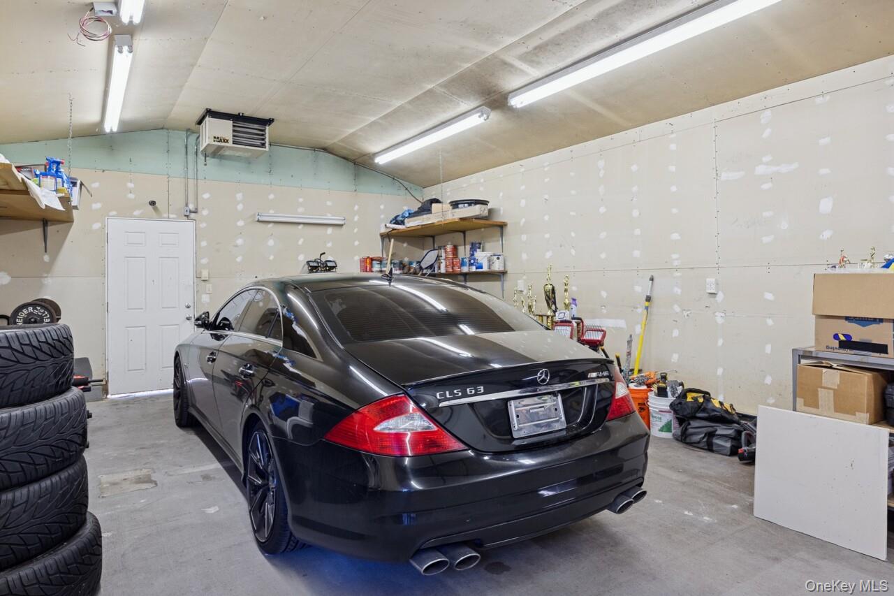 22 Garden Place, Shirley, NY 11967