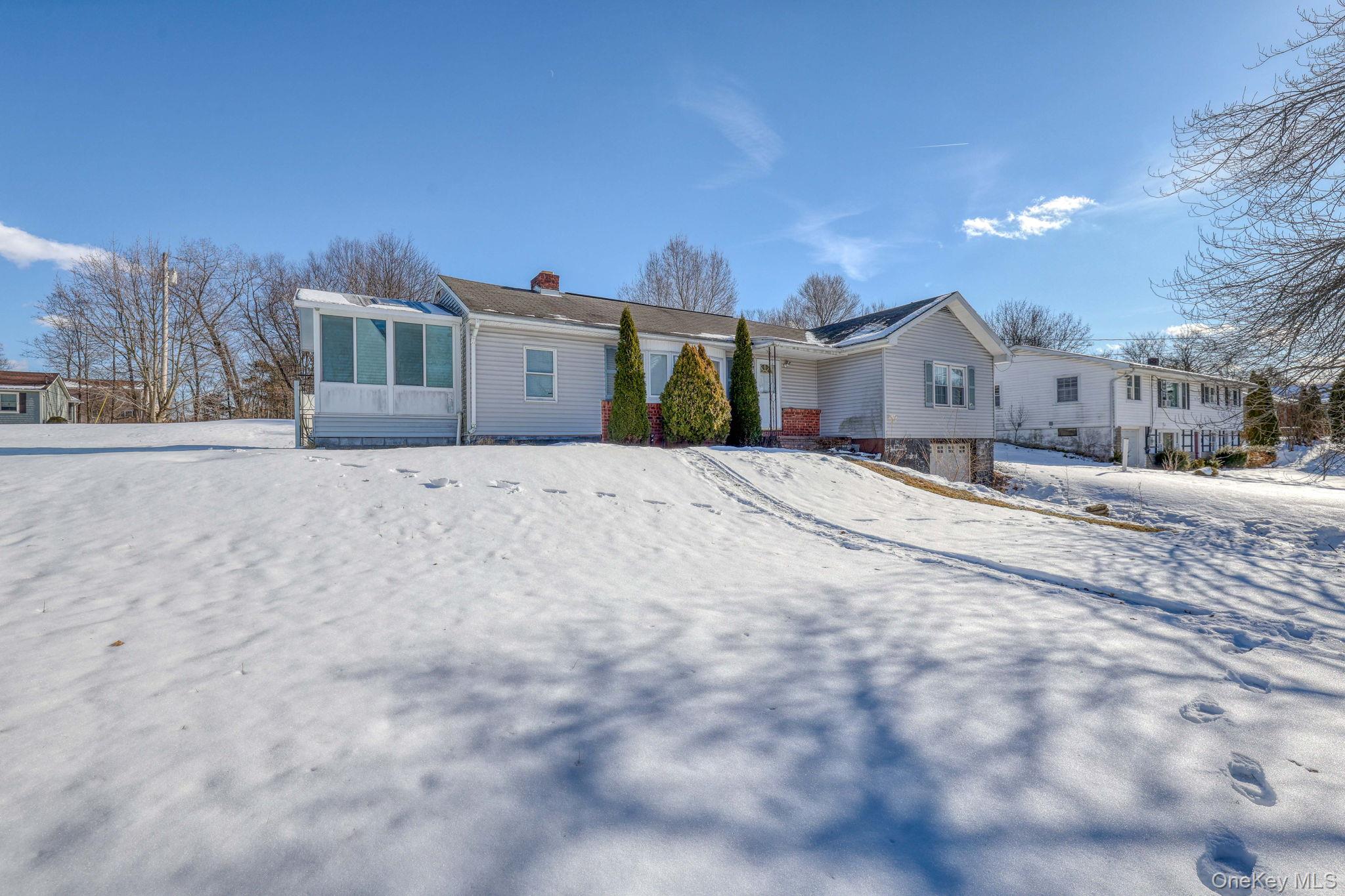 29 Vans Terrace, Lake Katrine, NY 12449