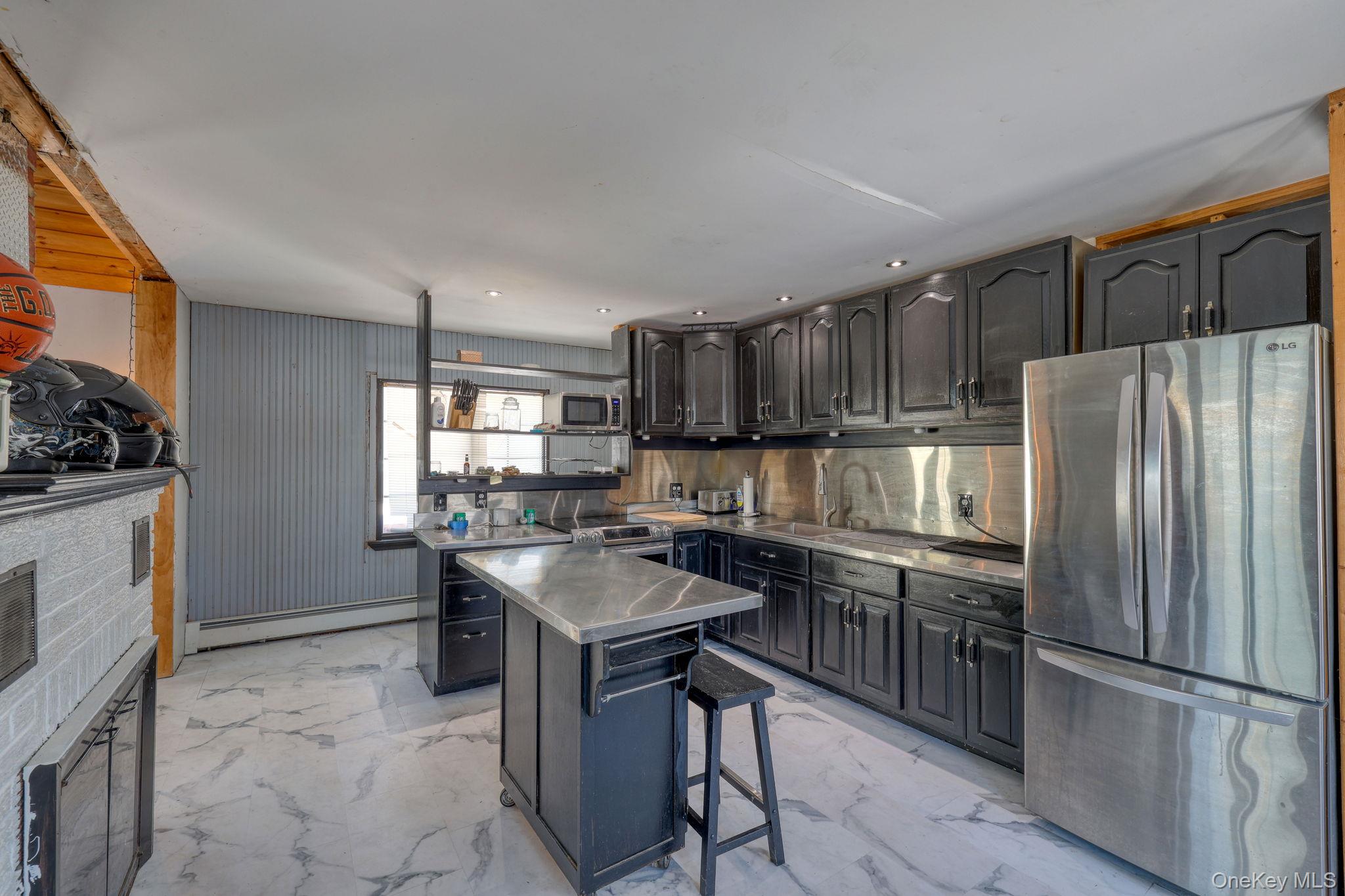 29 Vans Terrace, Lake Katrine, NY 12449