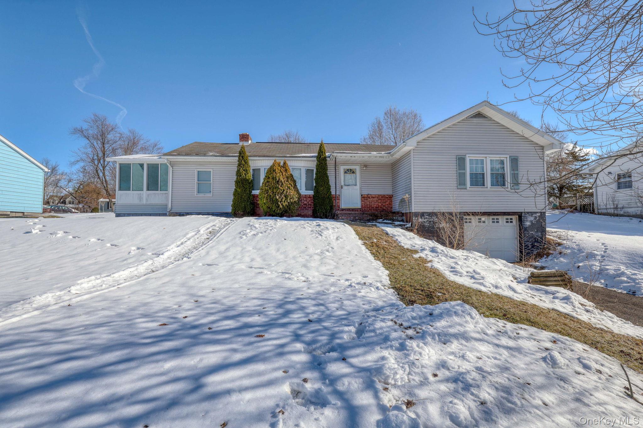 29 Vans Terrace, Lake Katrine, NY 12449