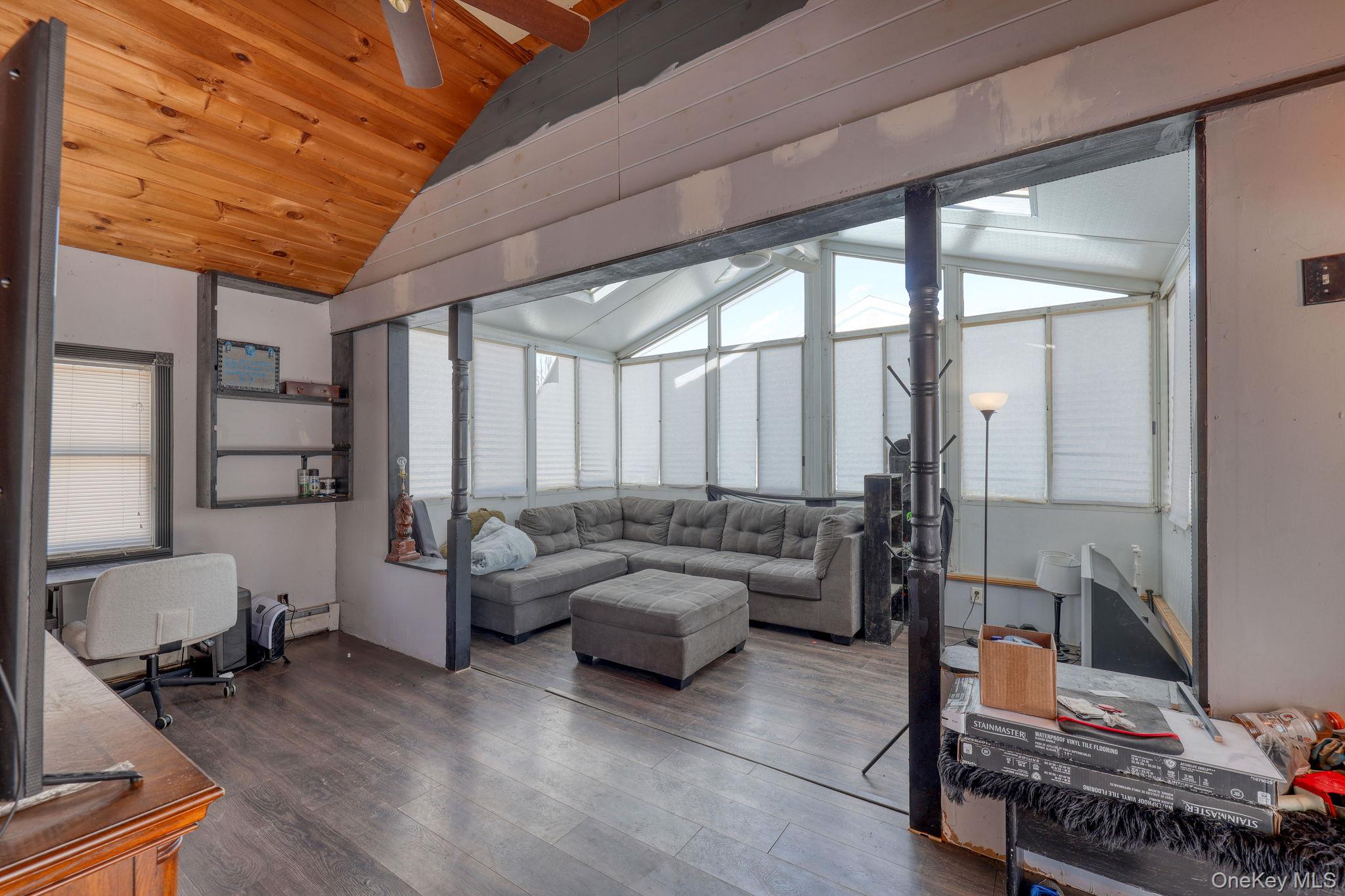 29 Vans Terrace, Lake Katrine, NY 12449