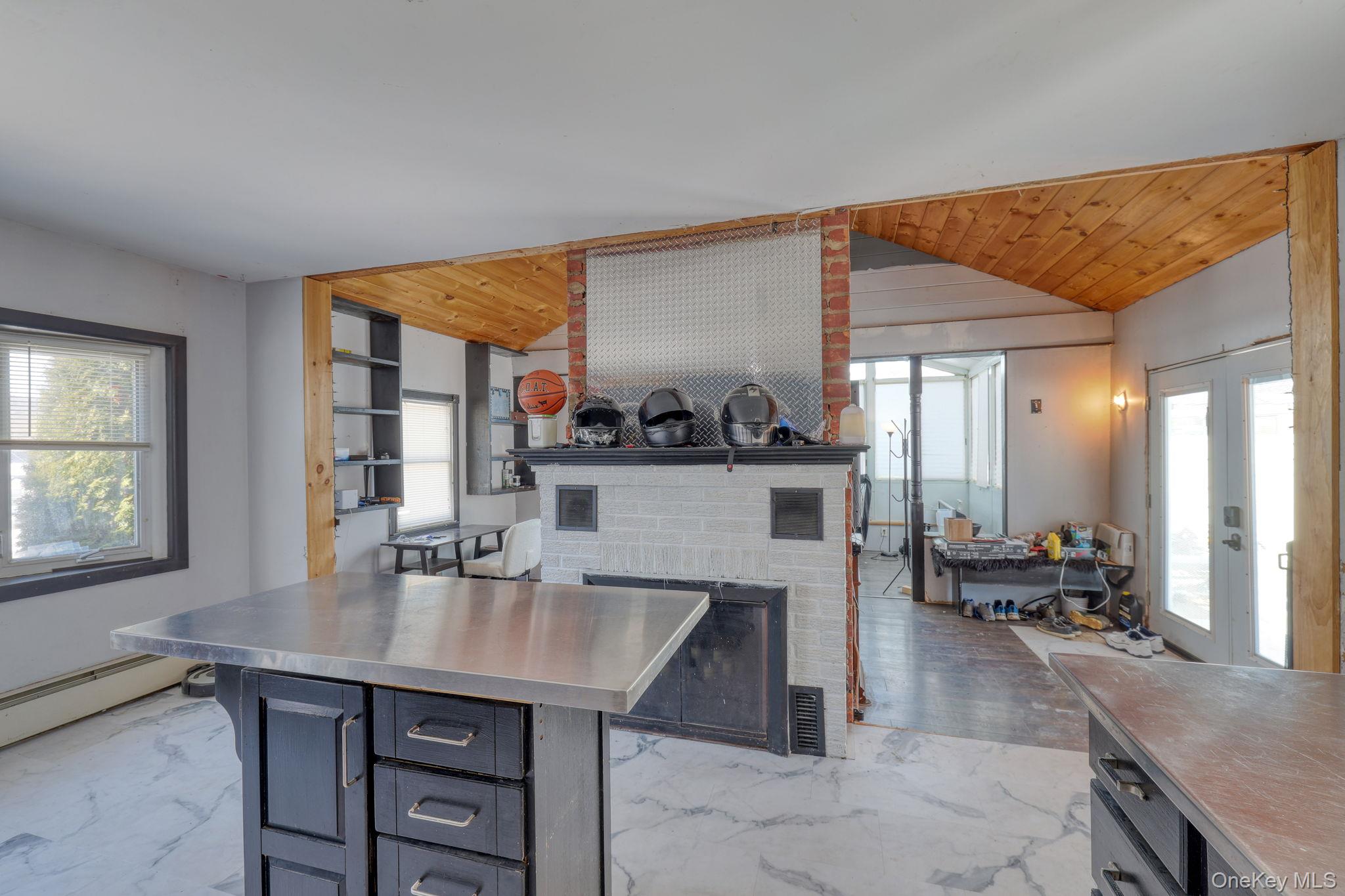 29 Vans Terrace, Lake Katrine, NY 12449