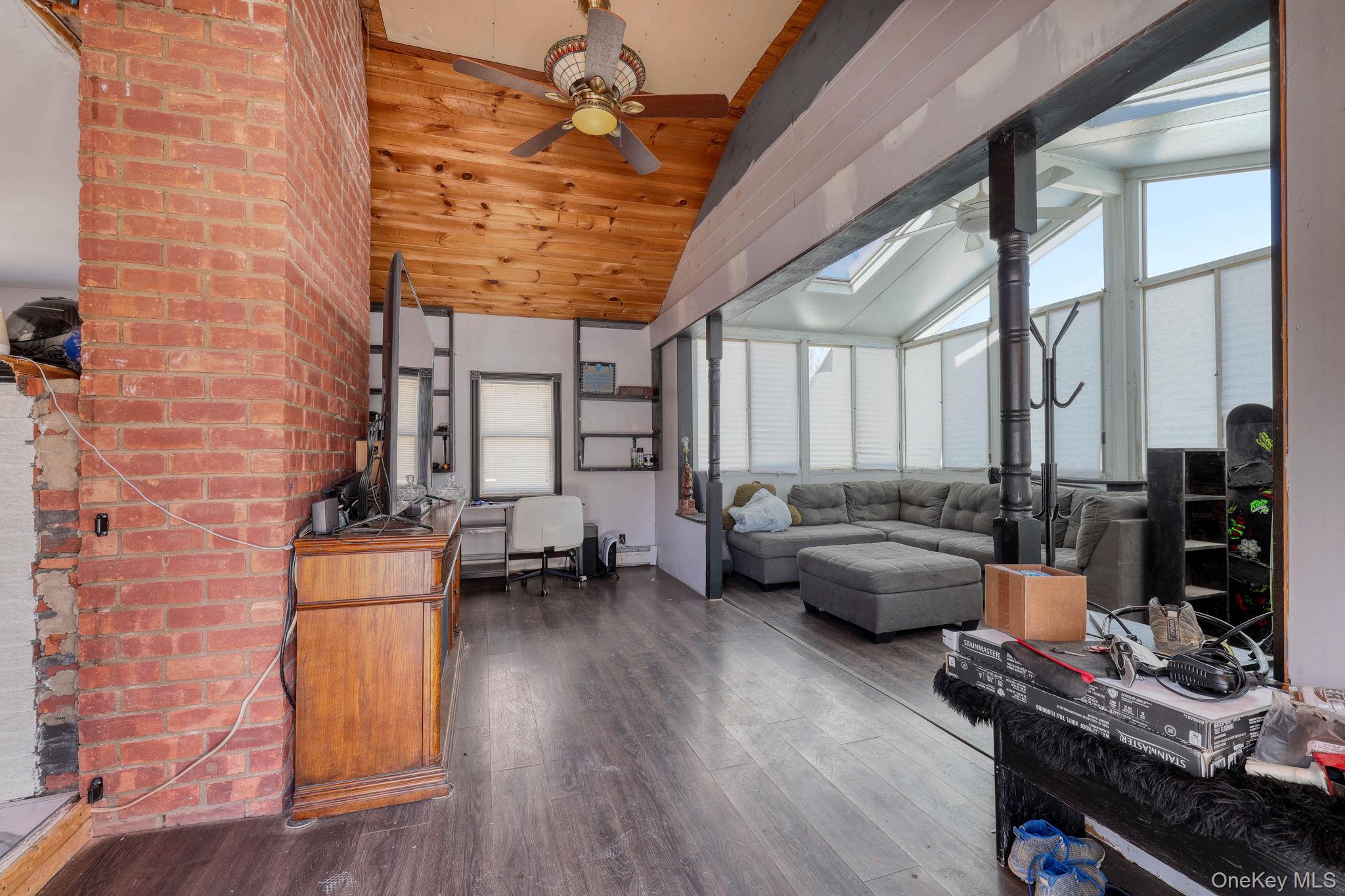 29 Vans Terrace, Lake Katrine, NY 12449