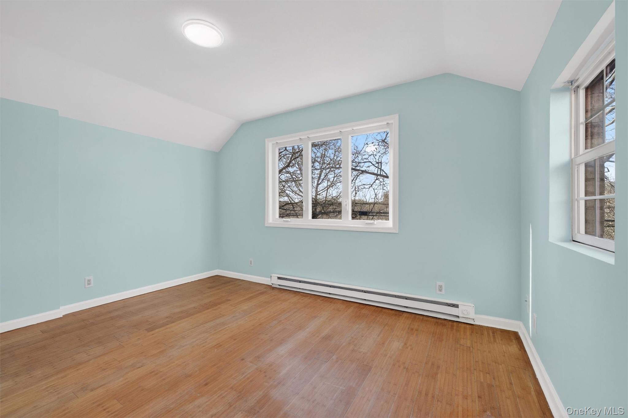 636 Throggs Neck Expressway, Bronx, NY 10465