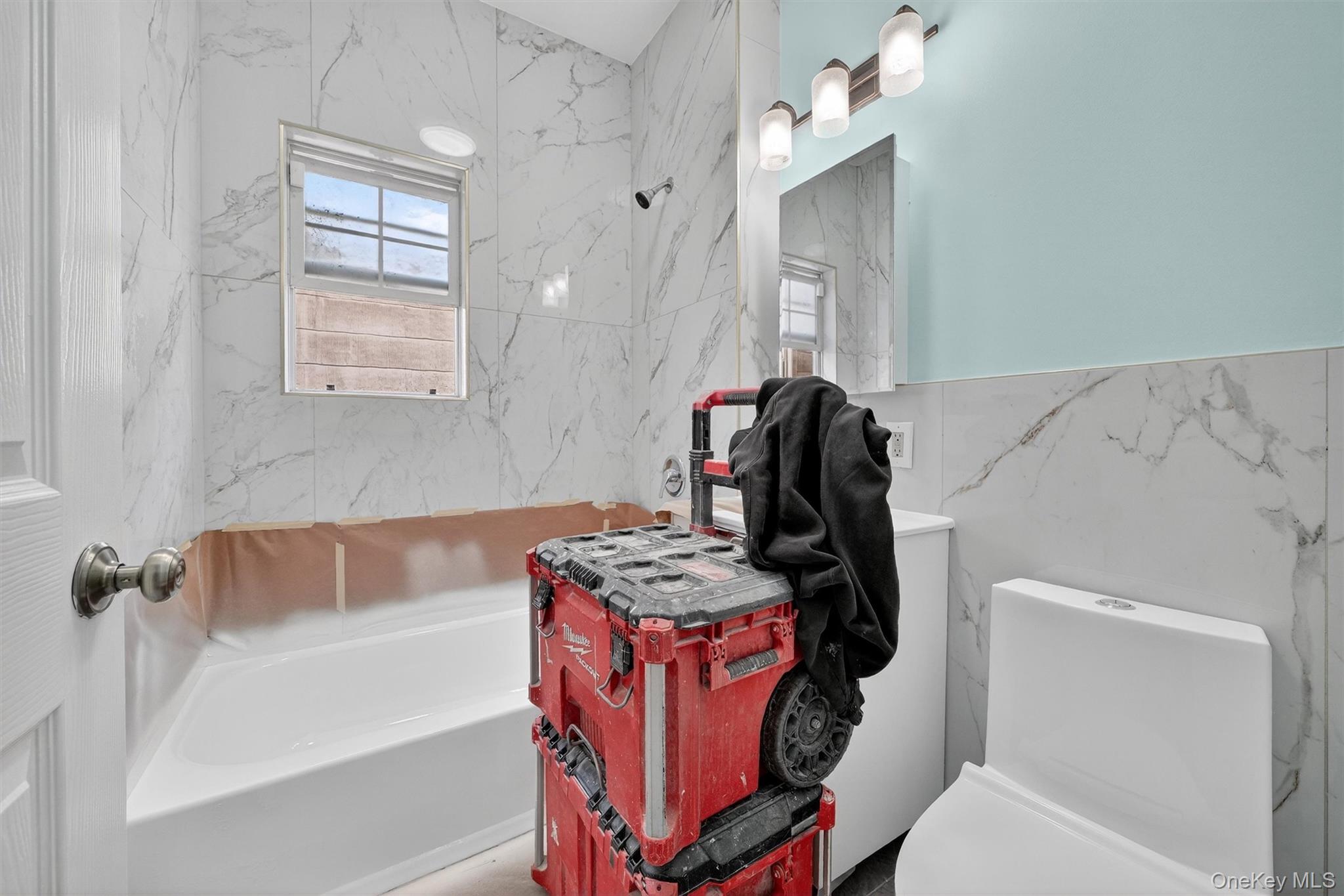 636 Throggs Neck Expressway, Bronx, NY 10465