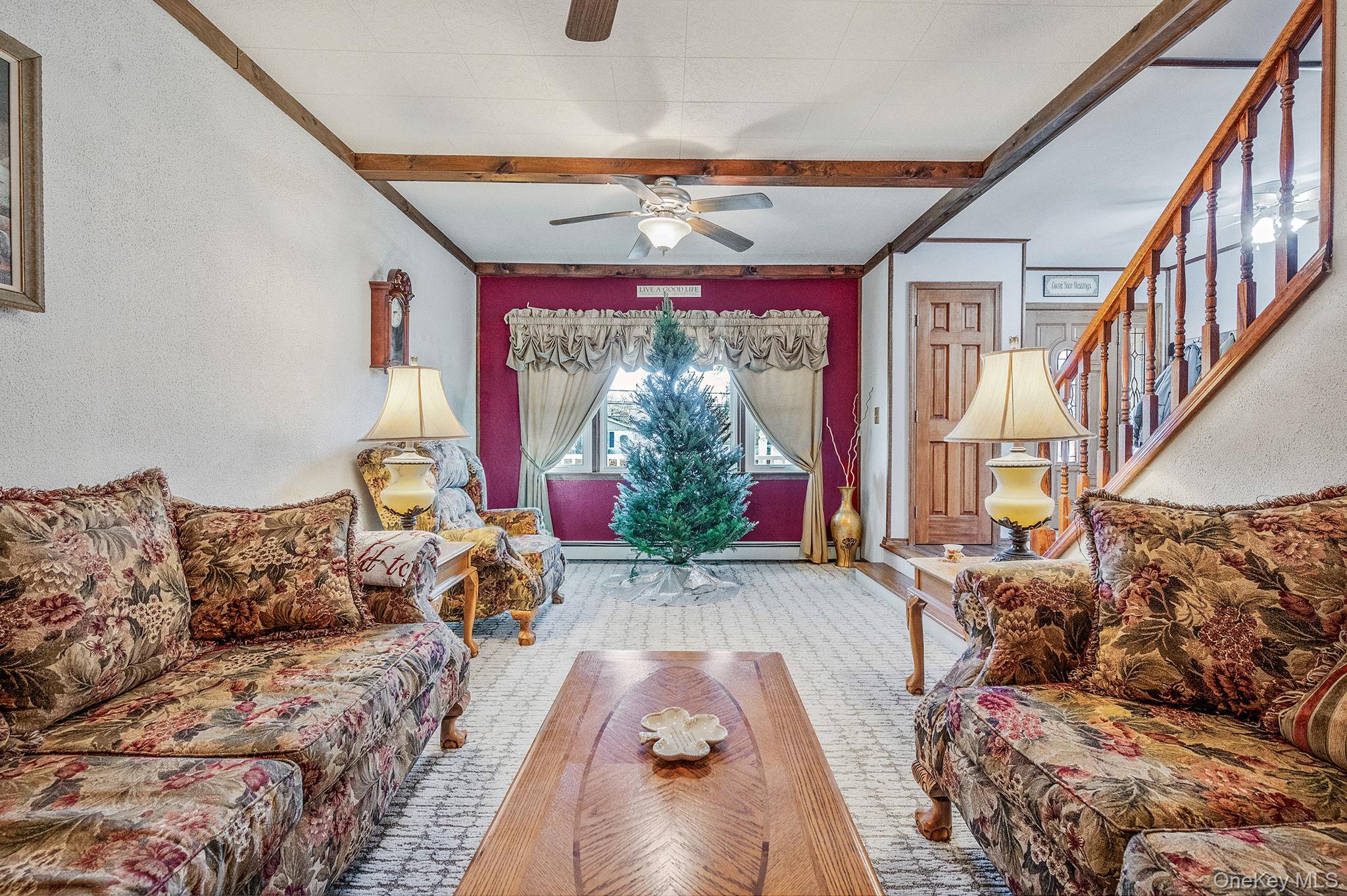 14 Harp Lane, Sayville, NY 11782