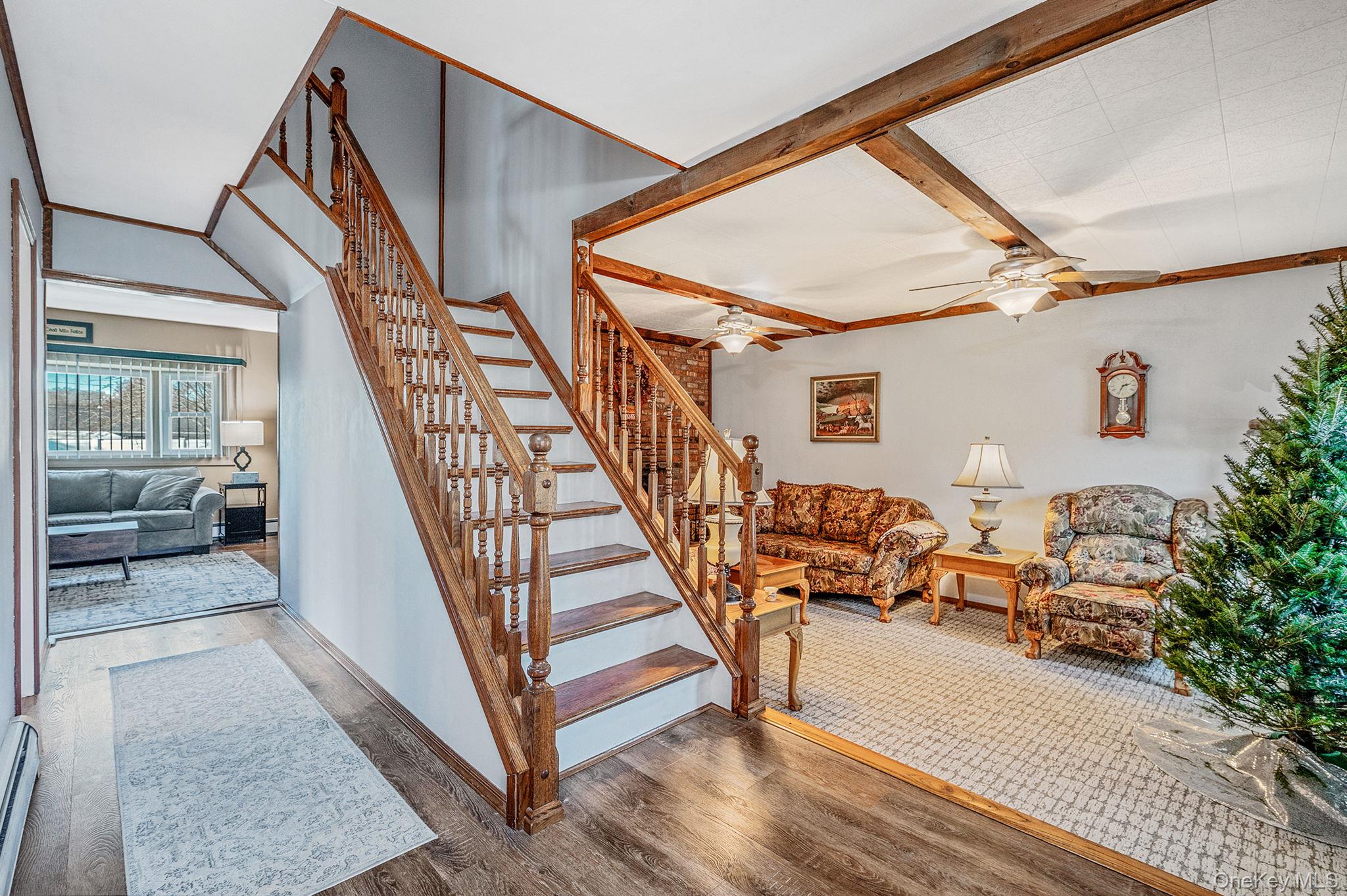 14 Harp Lane, Sayville, NY 11782