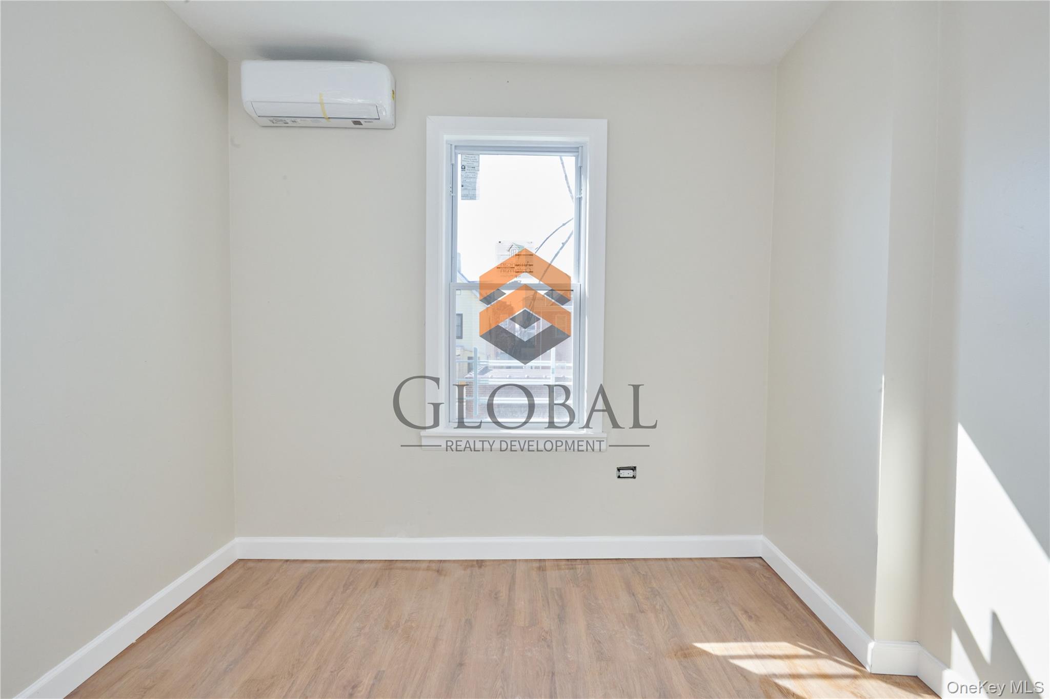 762 E 221st Street, Bronx, NY 10467