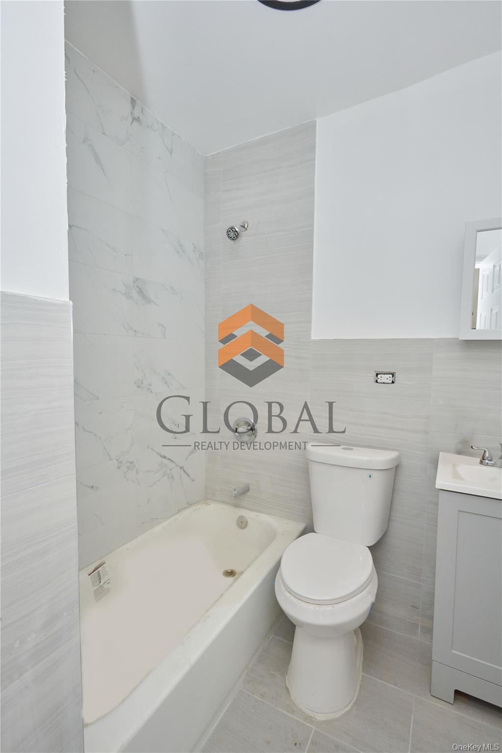 762 E 221st Street, Bronx, NY 10467