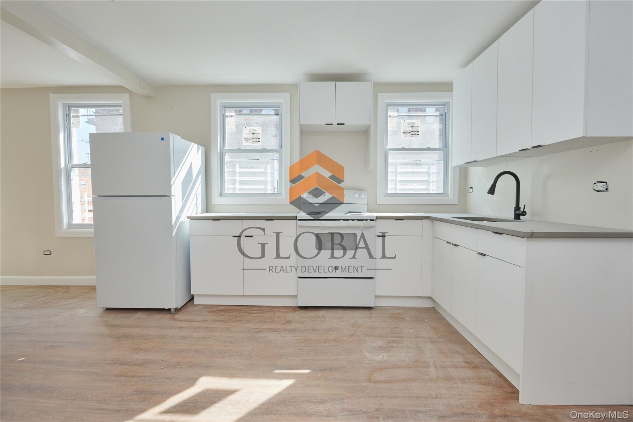 762 E 221st Street, Bronx, NY 10467