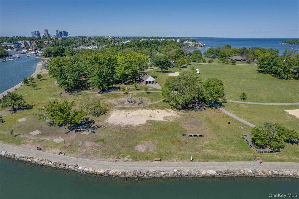 20 Keogh Lane # 1b, New Rochelle, NY 10805