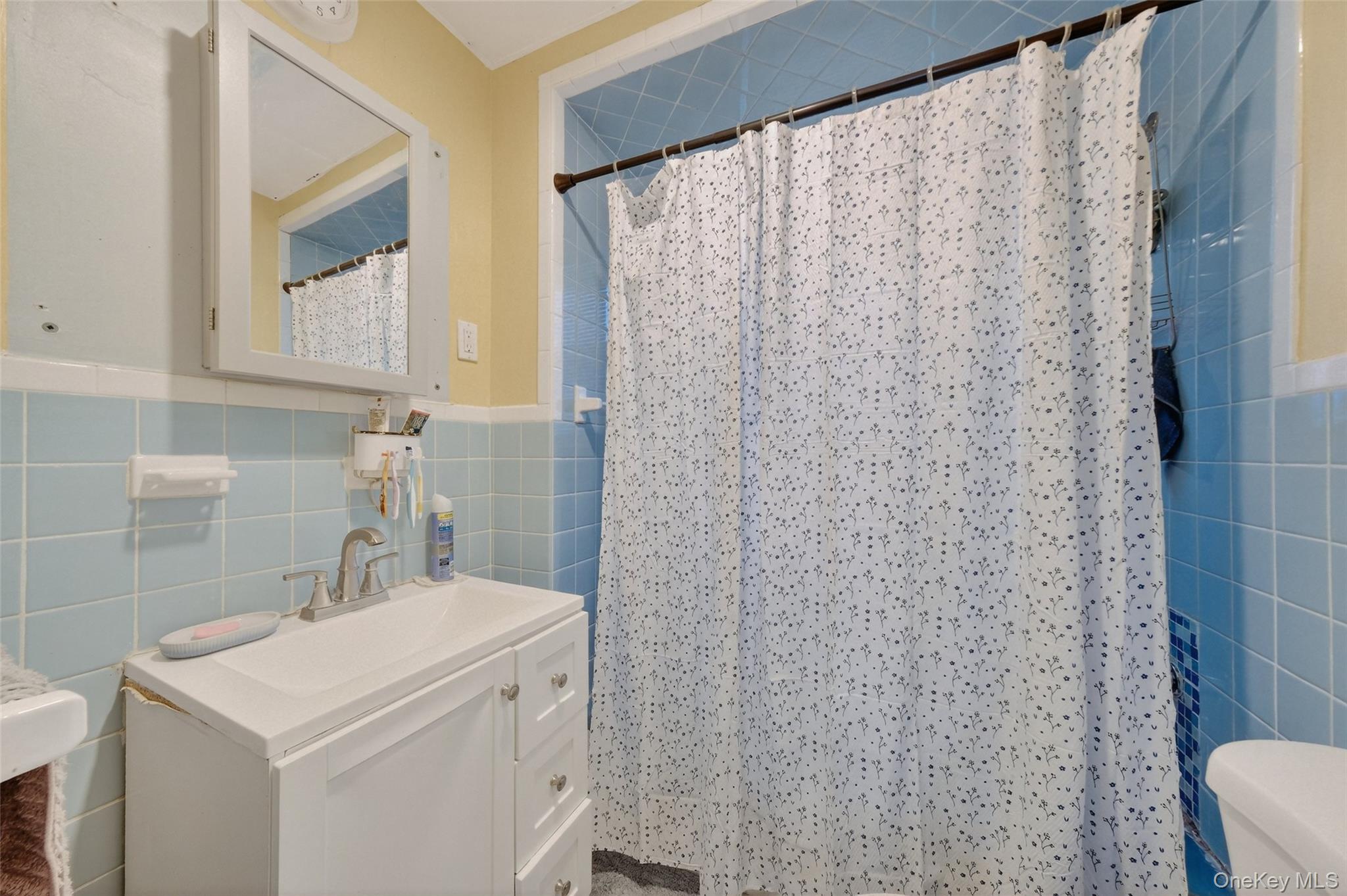 5 Miller Place, Poughkeepsie, NY 12601