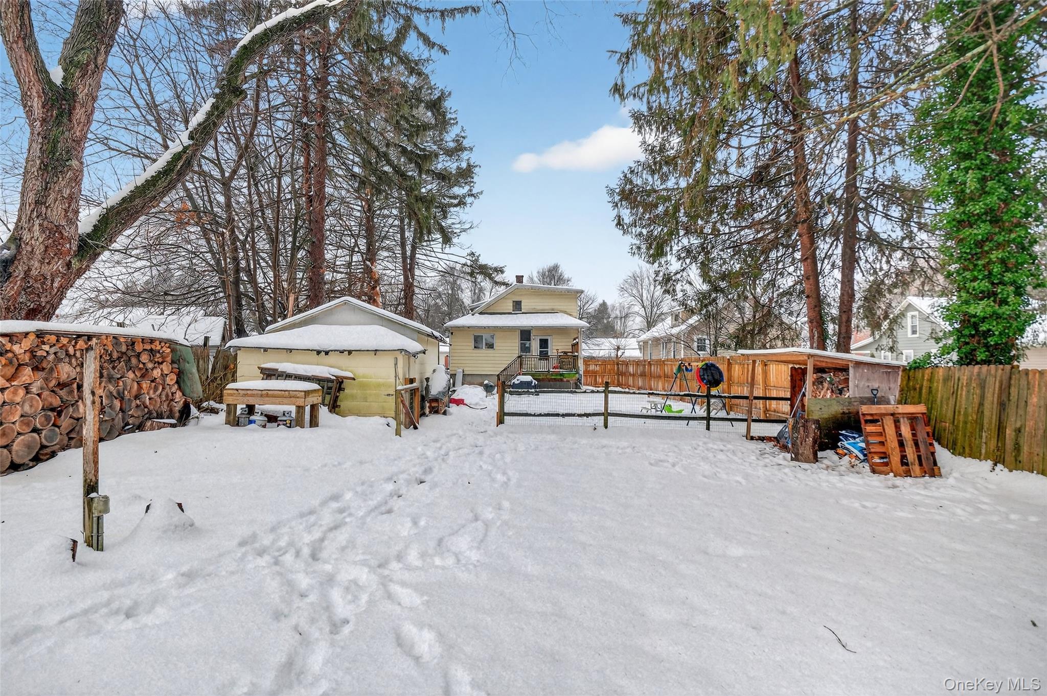 5 Miller Place, Poughkeepsie, NY 12601