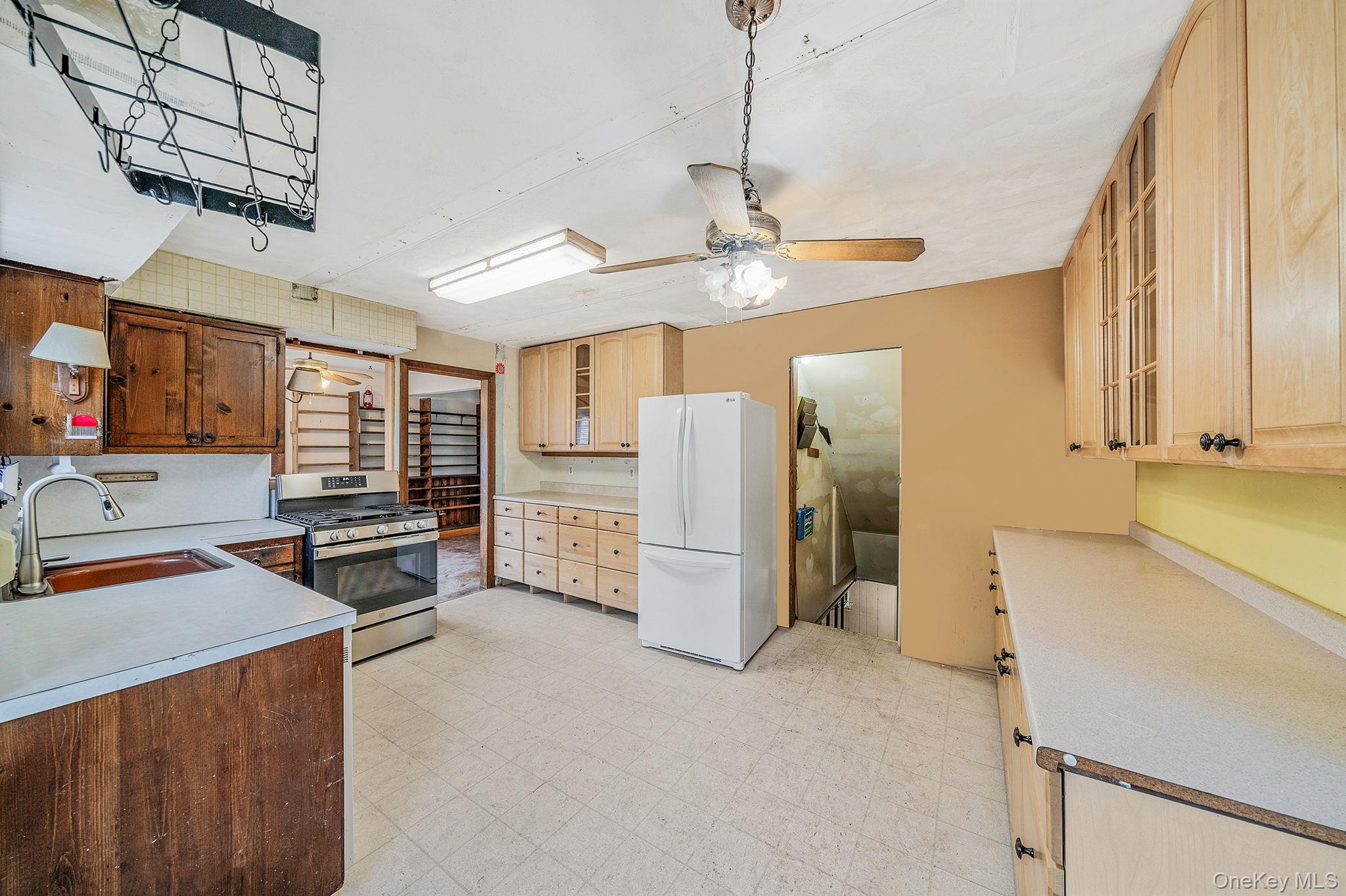 120 Rustic Road, Port Jefferson, NY 11777