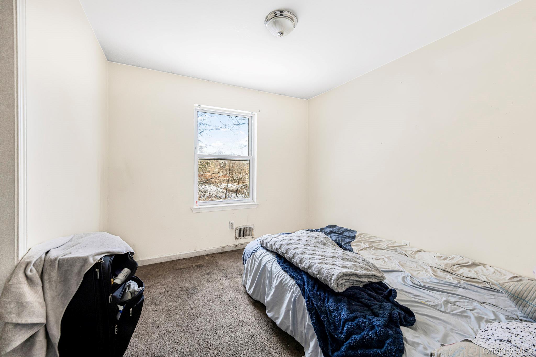 17 Blanchard Street, Middletown, NY 10940