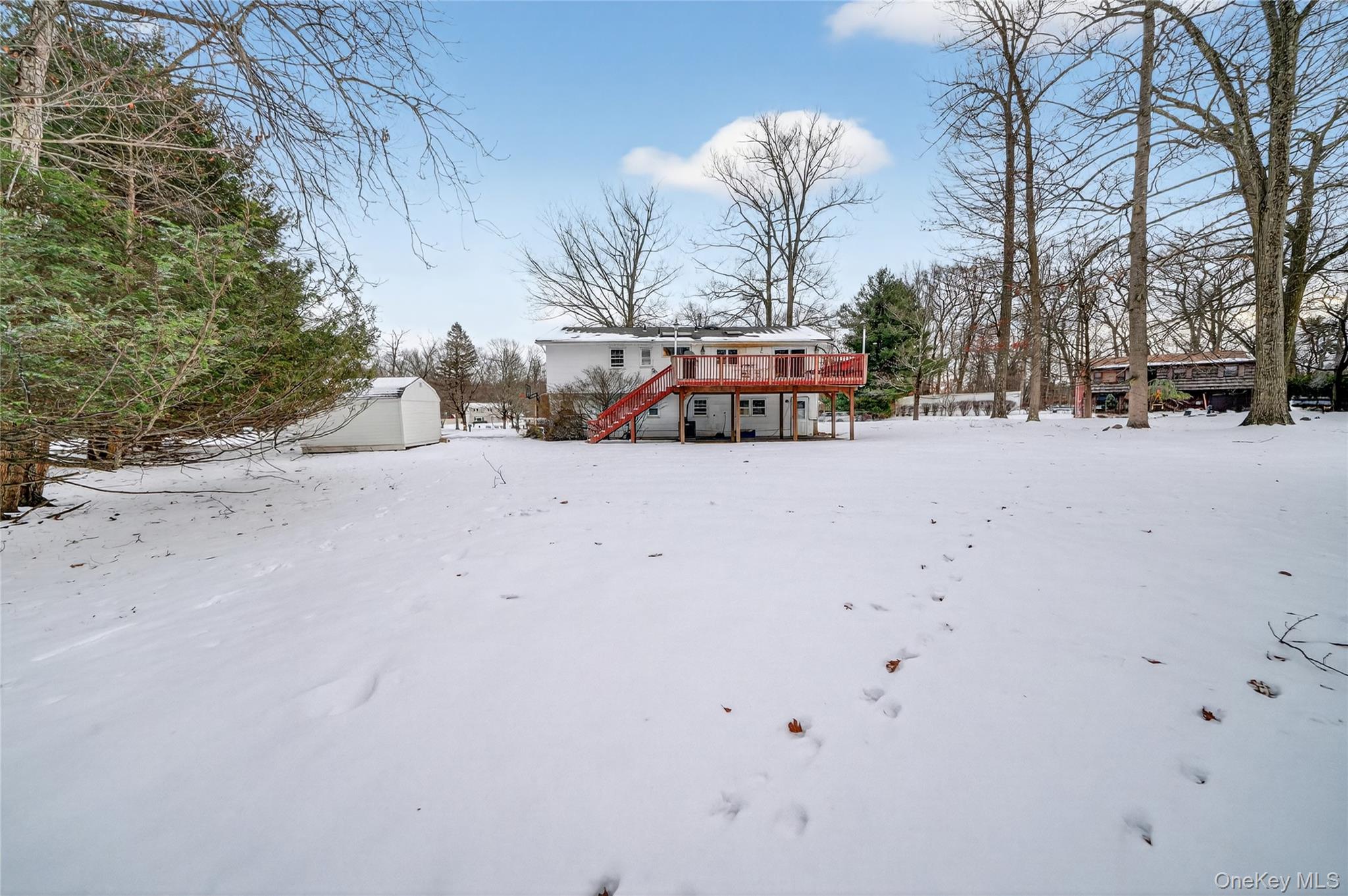 4 Lois Lane, Monsey, NY 10952